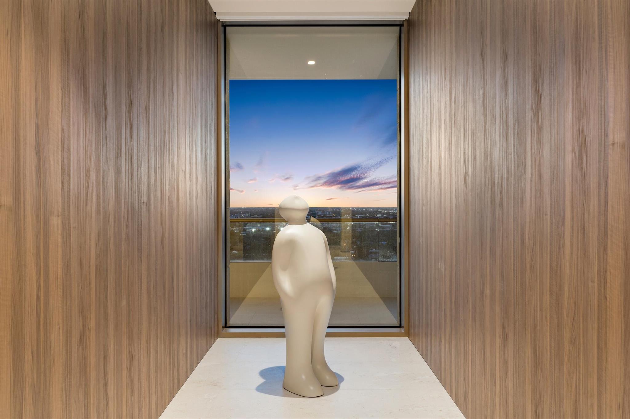 La Clara - Residential