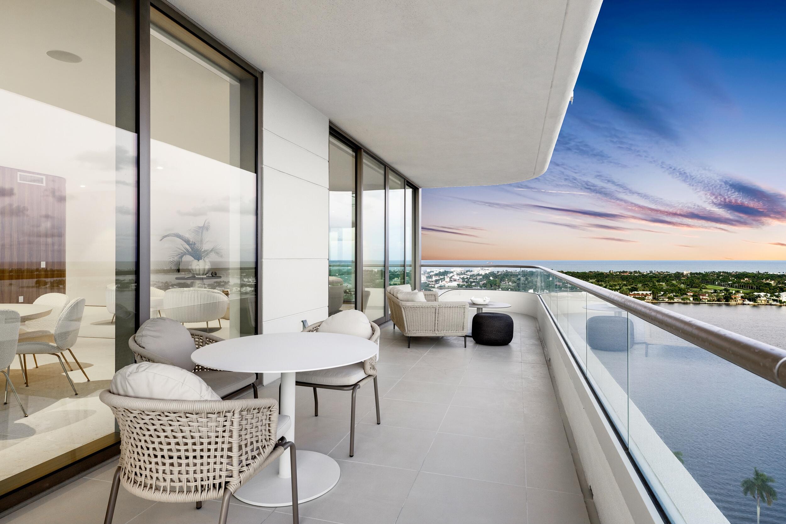 La Clara - Residential