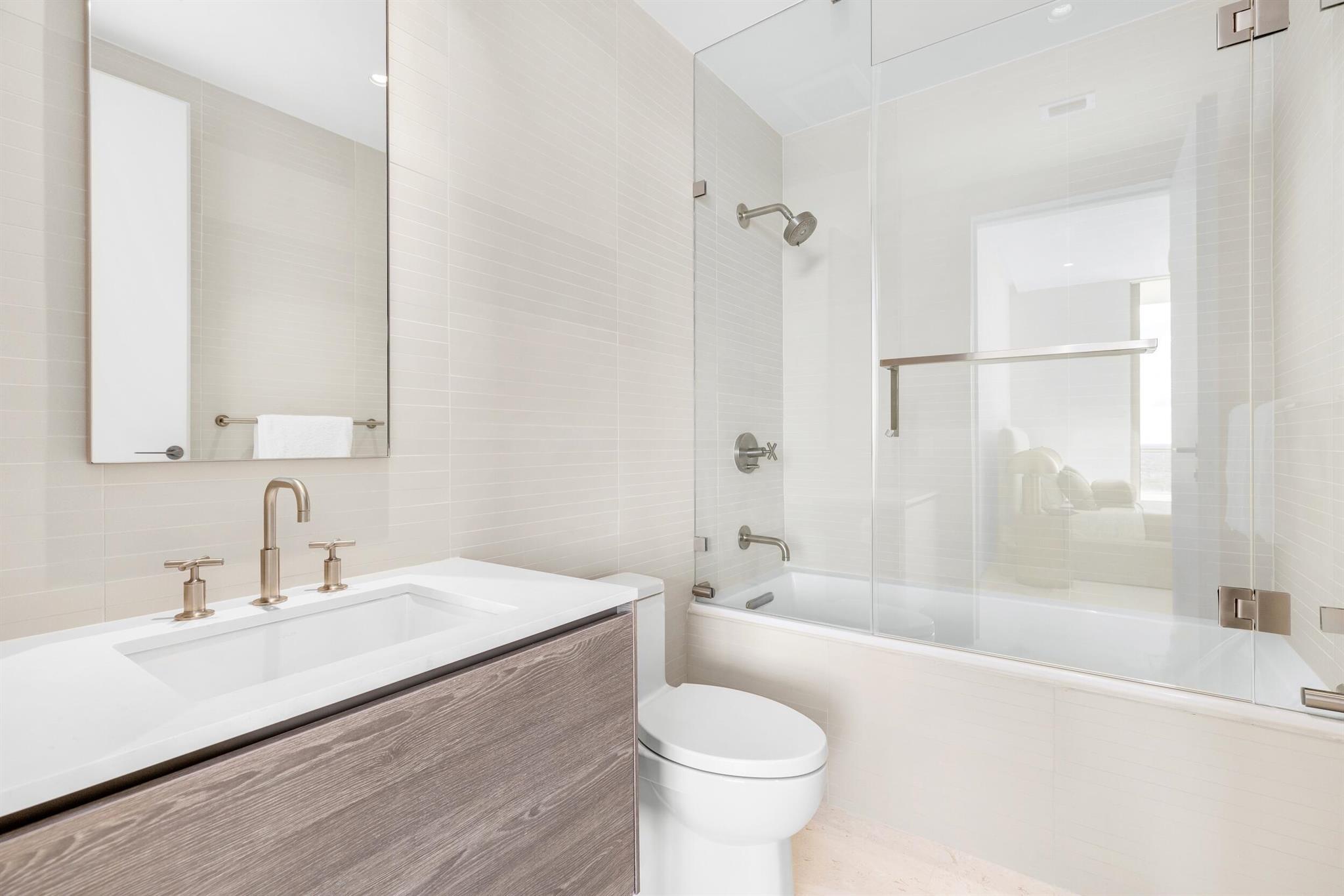 La Clara - Residential