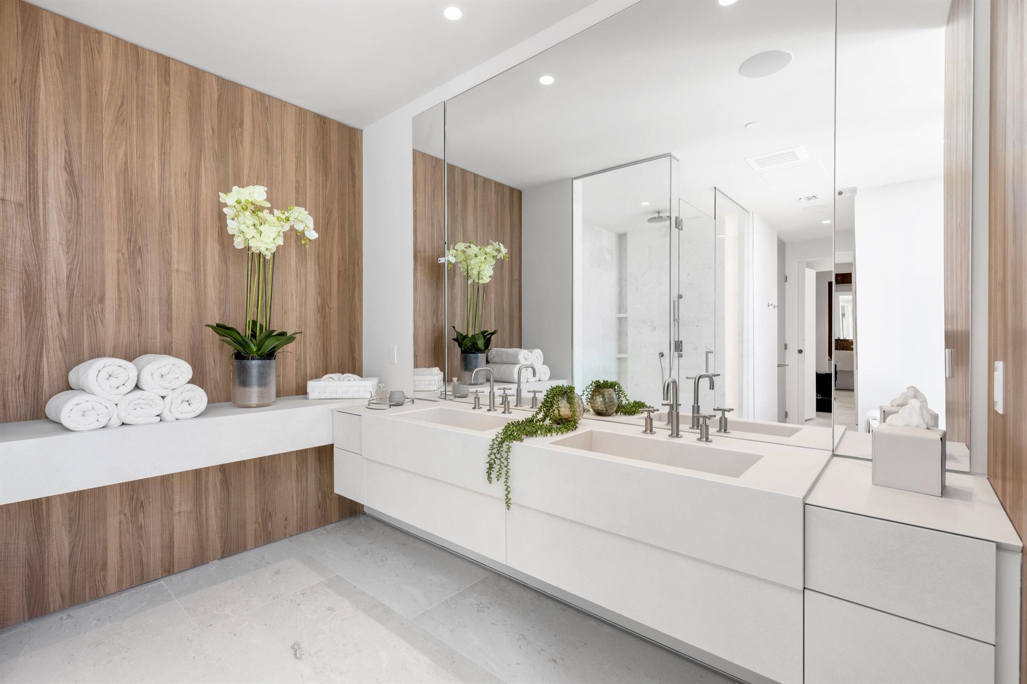 La Clara - Residential