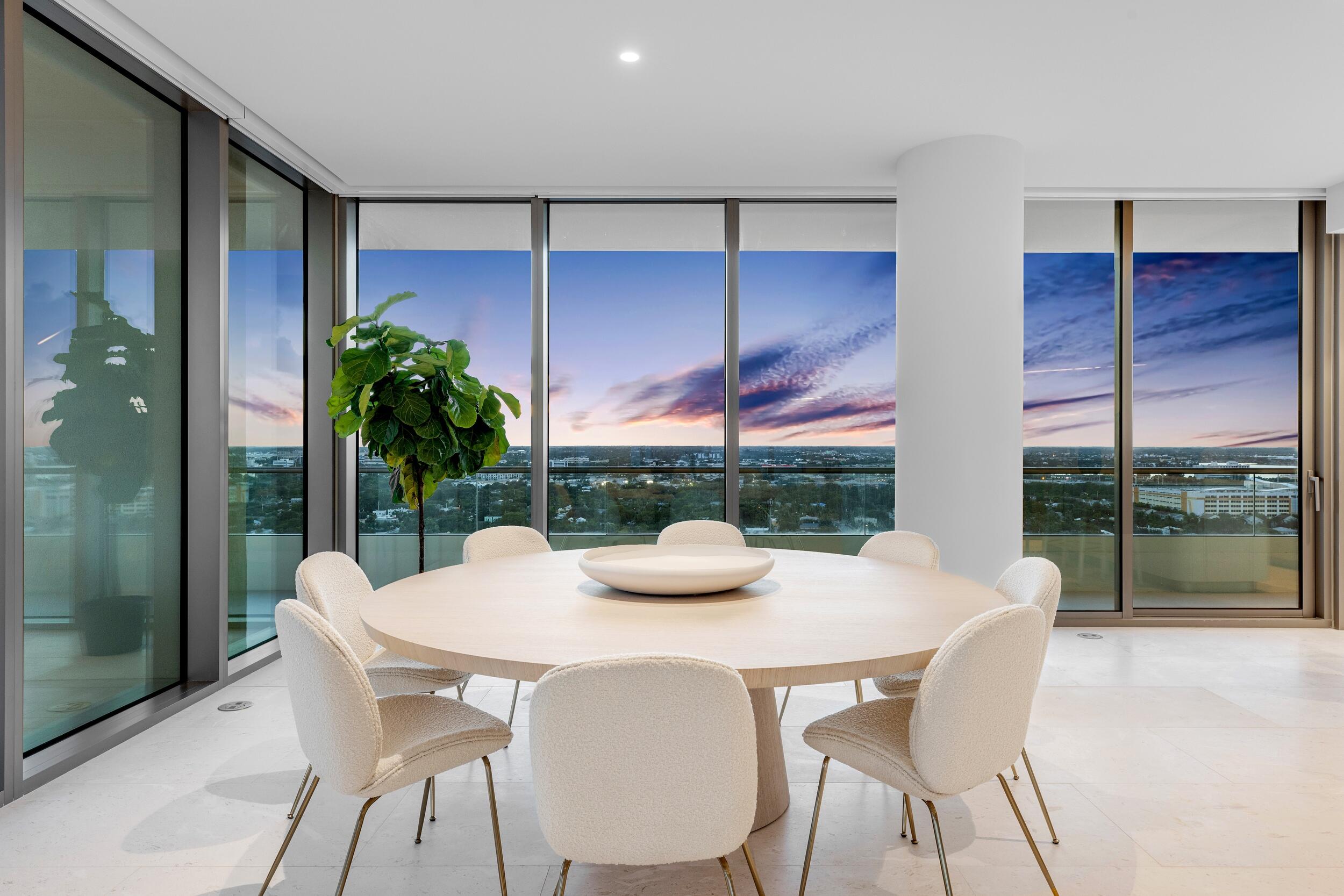 La Clara - Residential