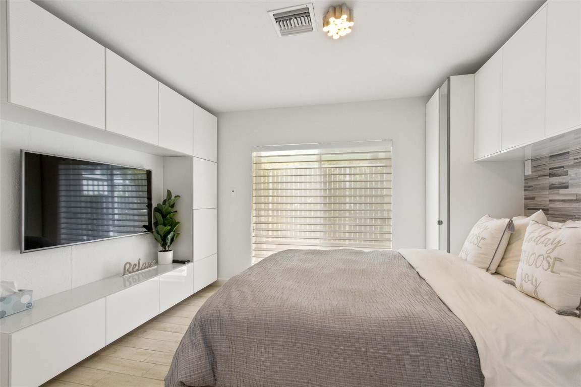 Morang & Parks Sub On Pal - Residential Lease