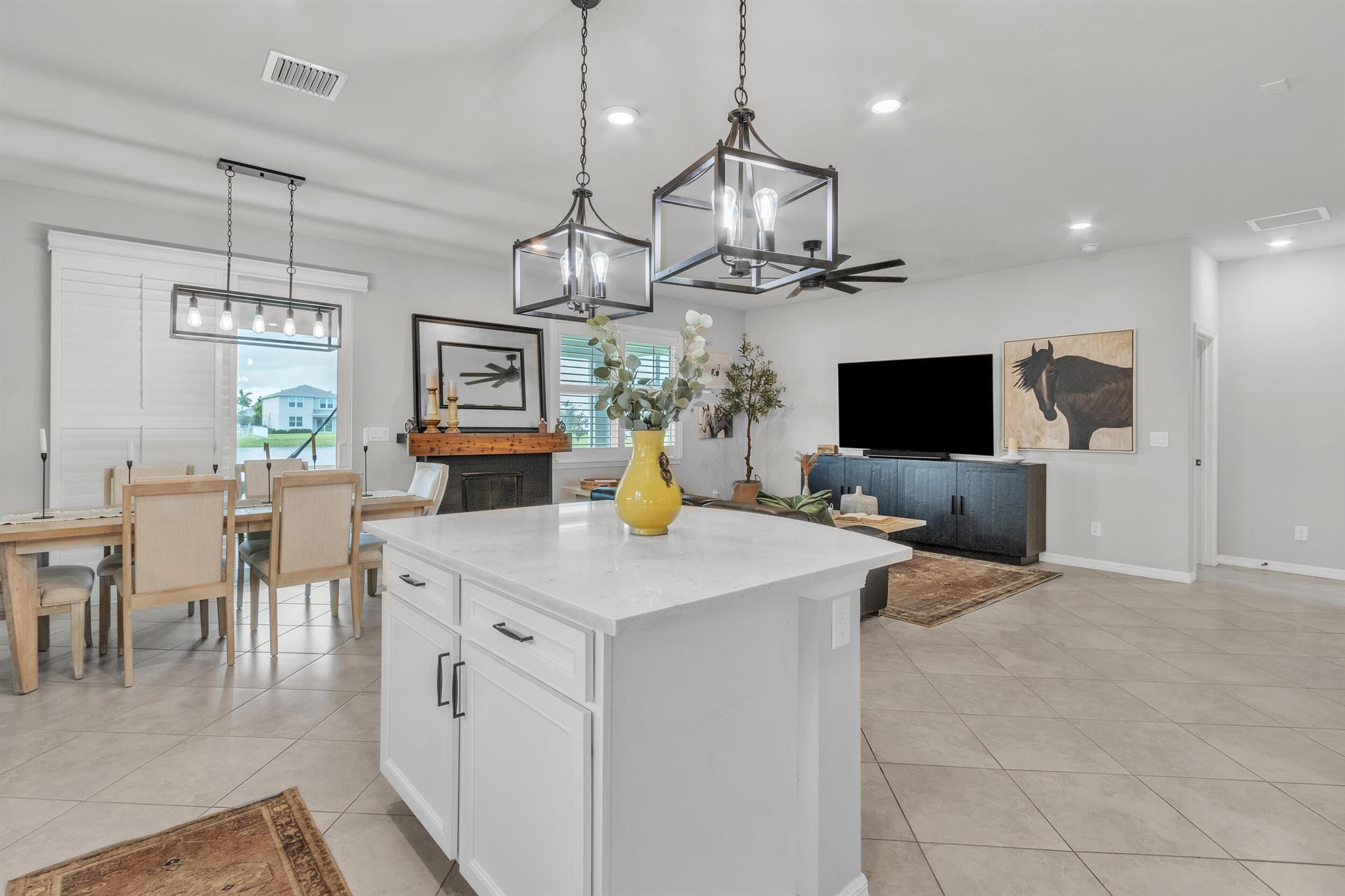 PULTE AT TRADITION PHASE - Residential