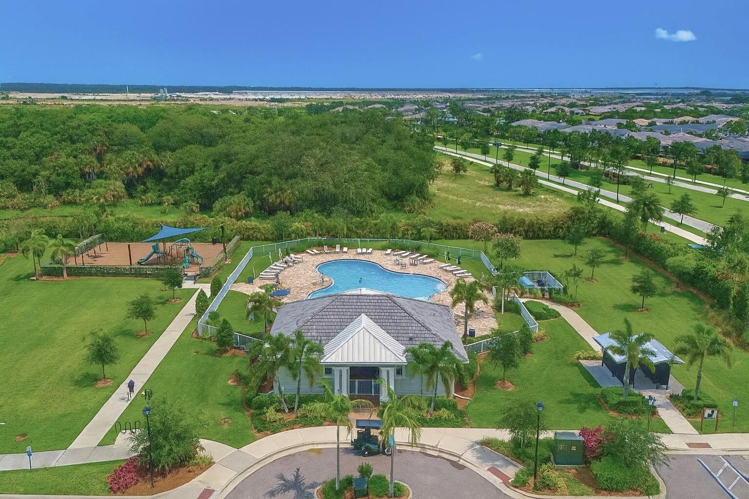 PULTE AT TRADITION PHASE - Residential