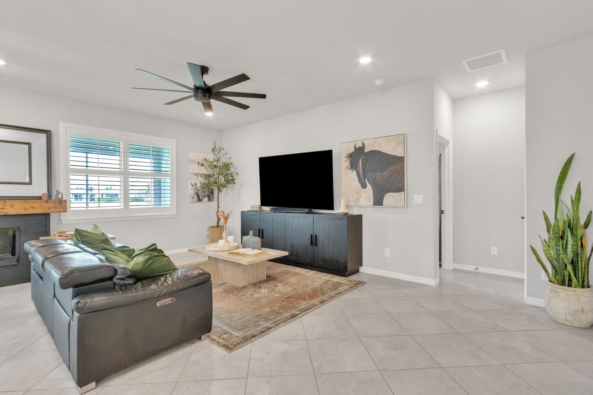 10035 SW Captiva Drive, Port St Lucie, FL, 34987/$425,000 4 10035 SW Captiva Drive