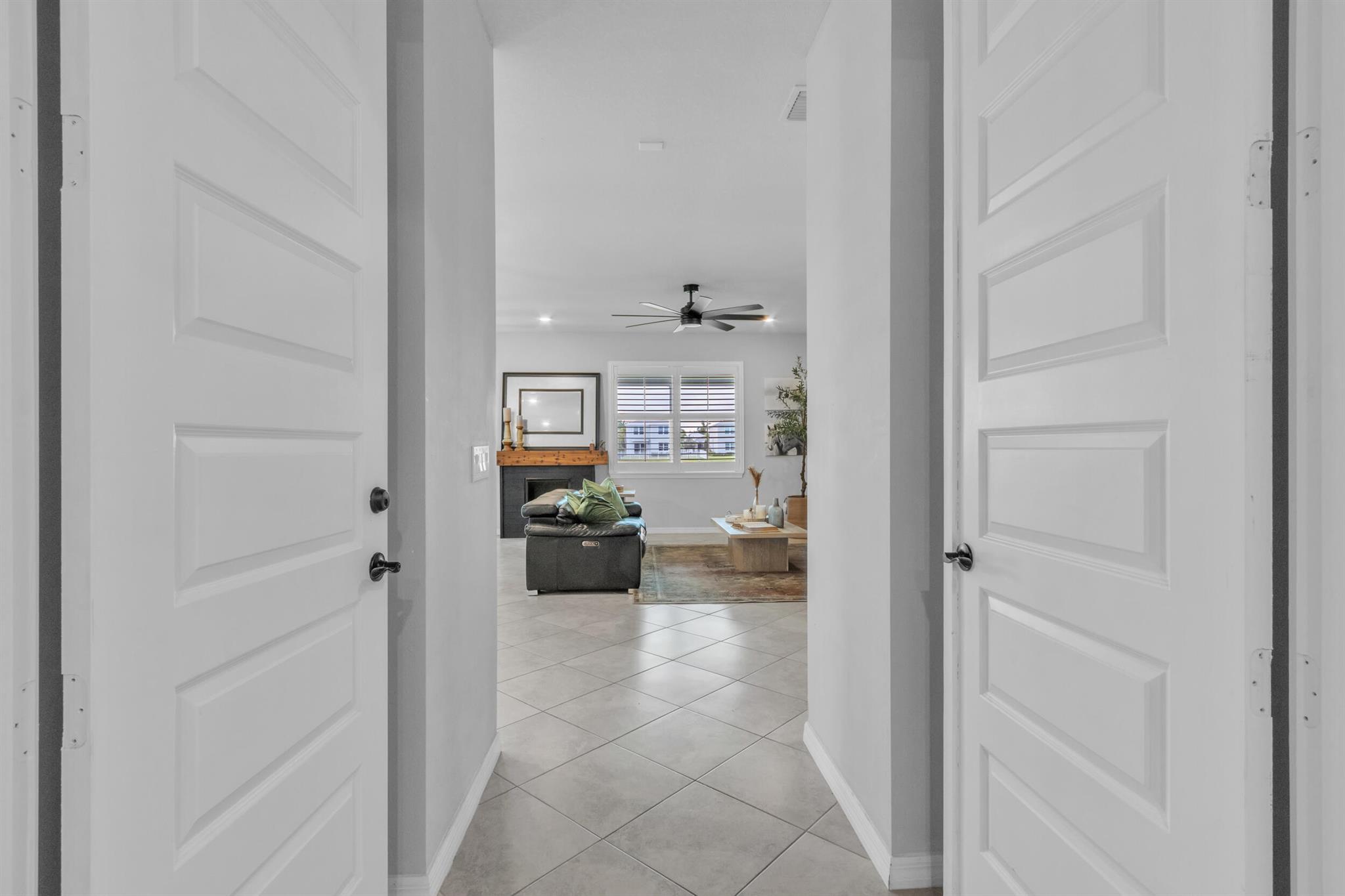 10035 SW Captiva Drive, Port St Lucie, FL, 34987/$425,000 3 10035 SW Captiva Drive