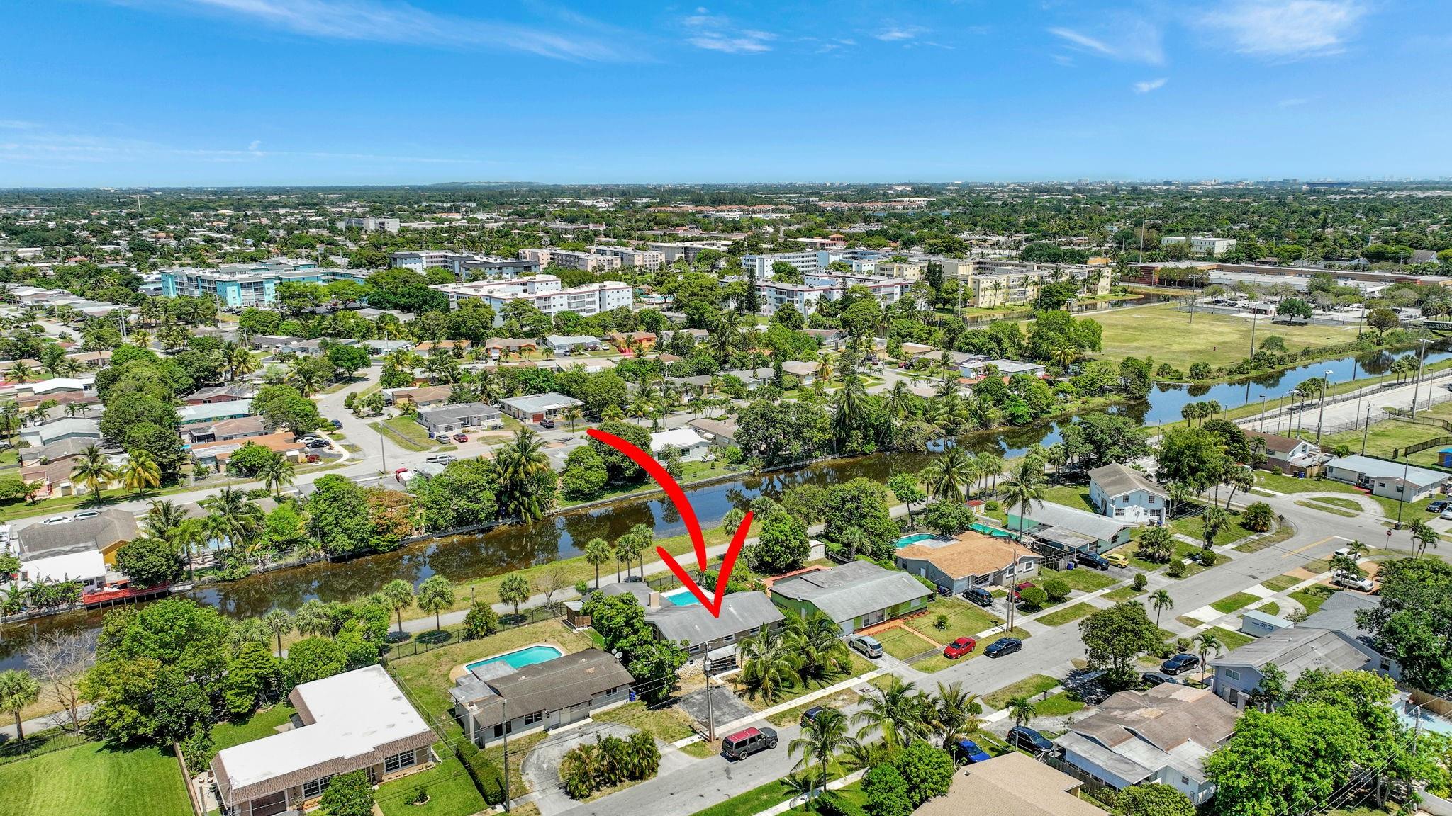 LAUDERDALE LAKES WEST GATE - Residential
