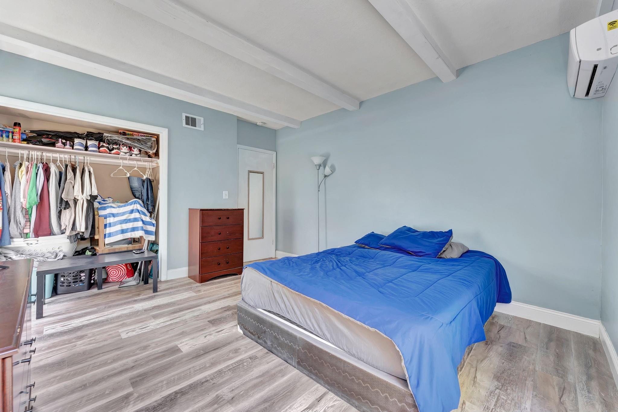 LAUDERDALE LAKES WEST GATE - Residential