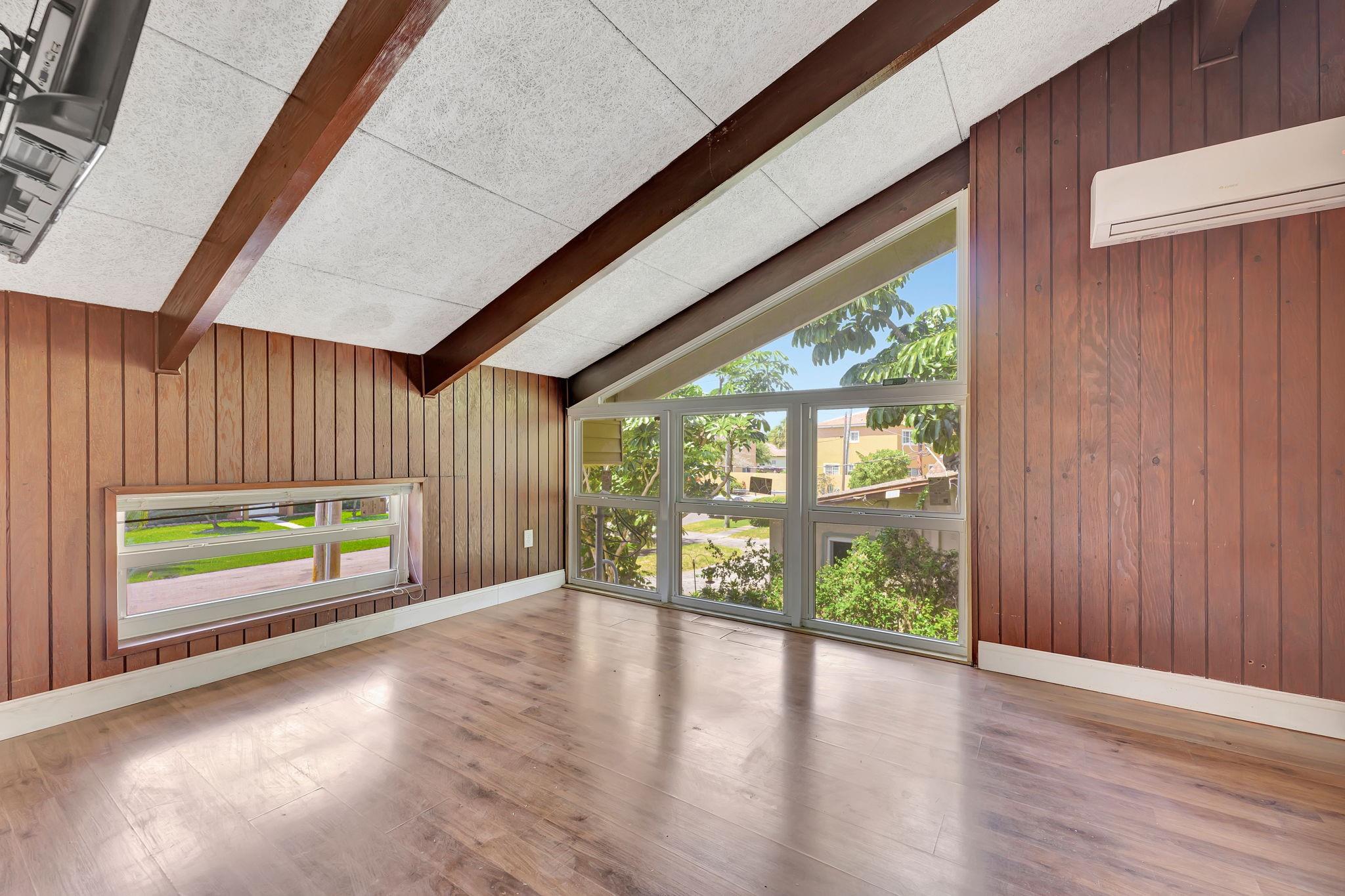 LAUDERDALE LAKES WEST GATE - Residential