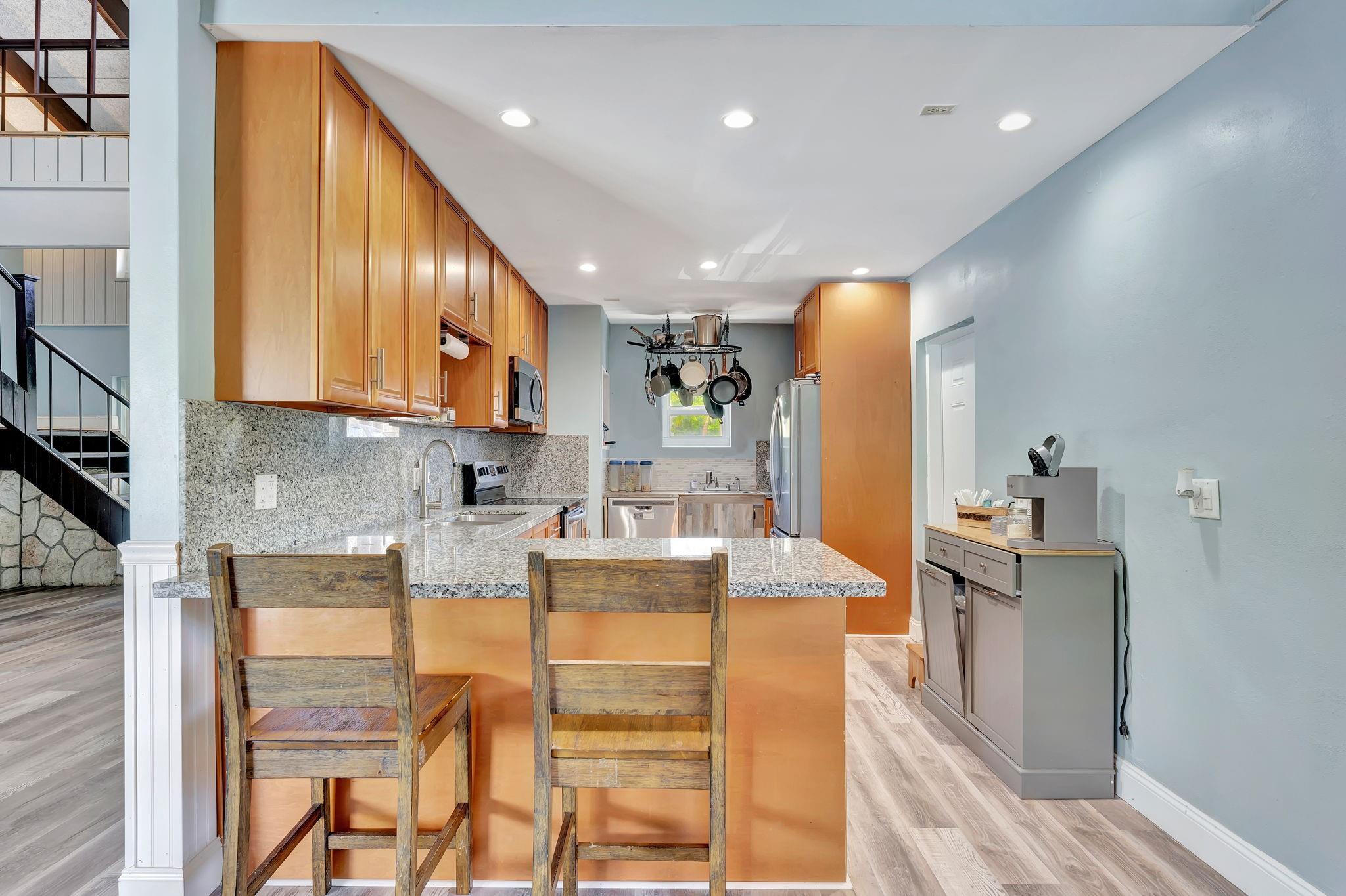 LAUDERDALE LAKES WEST GATE - Residential