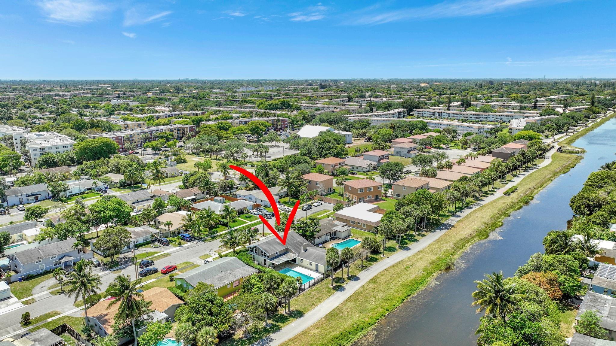 LAUDERDALE LAKES WEST GATE - Residential