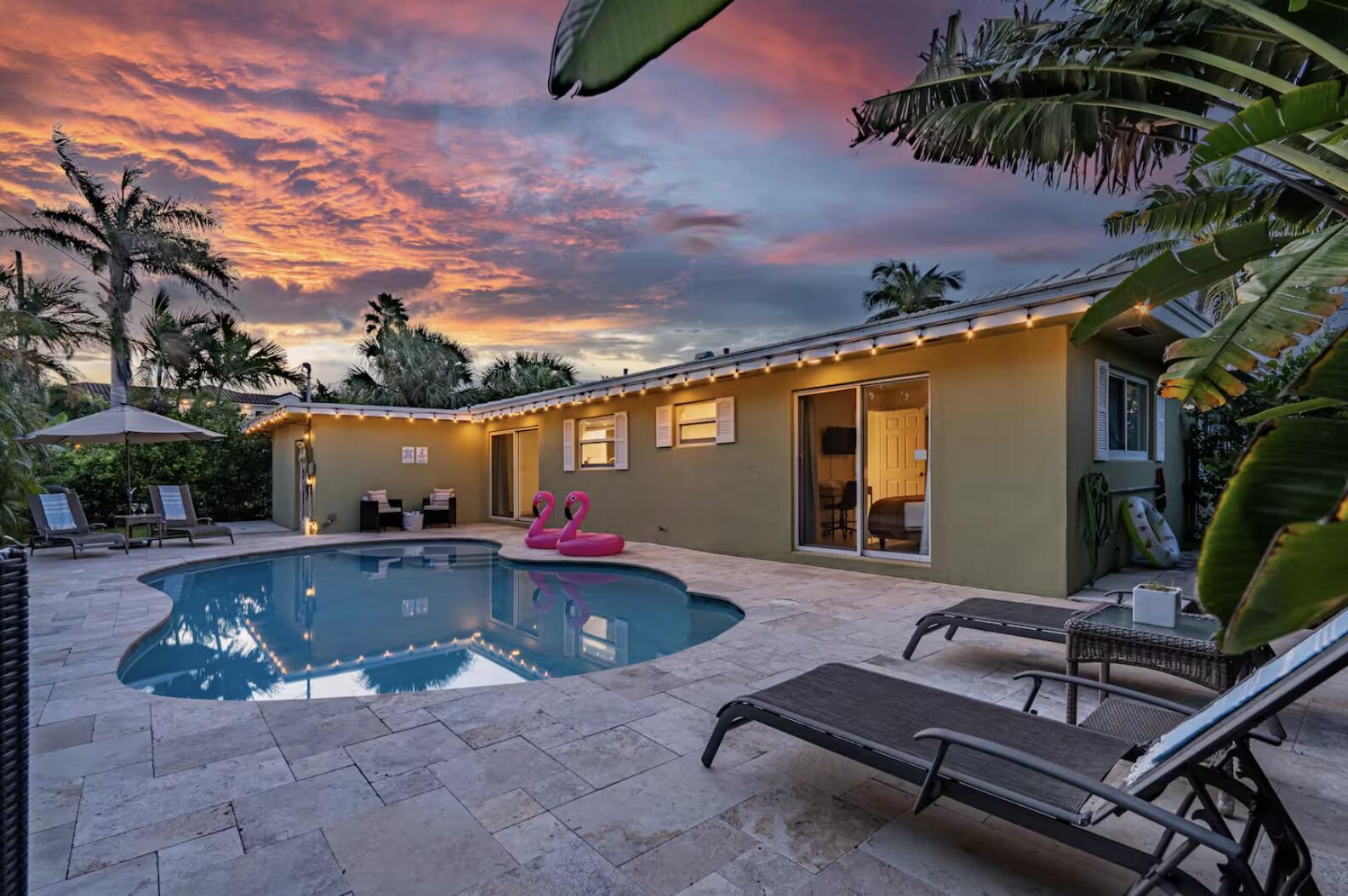 YACHT HARBOR MANOR - Residential Lease