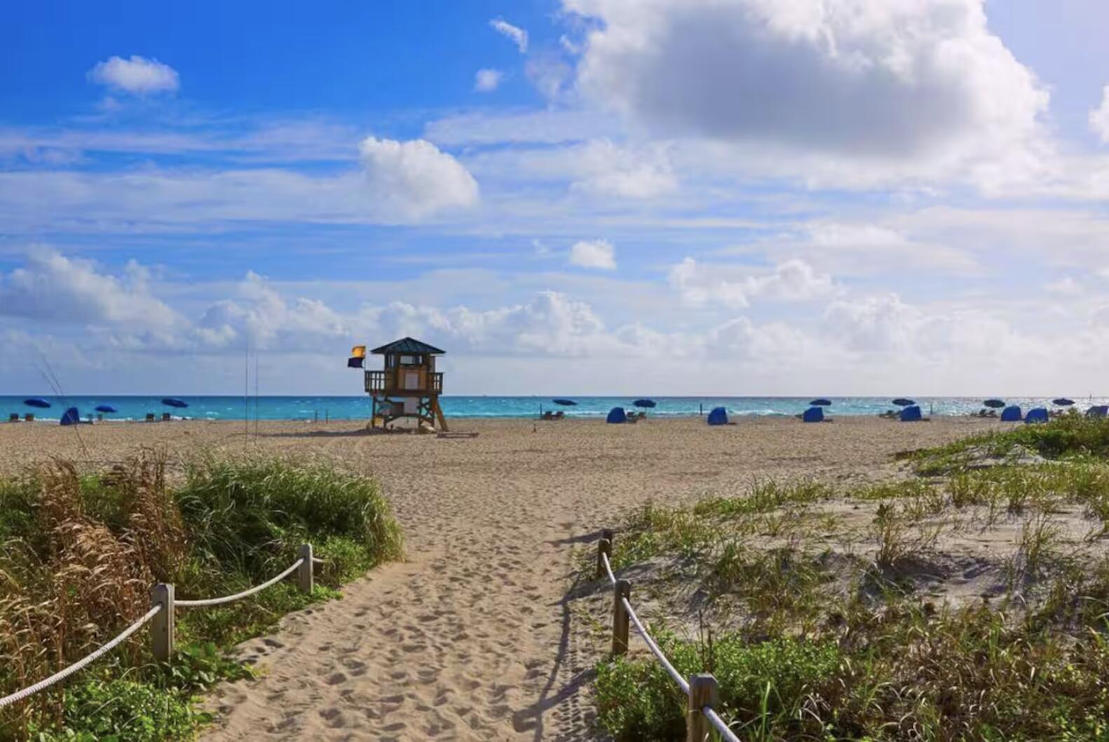 YACHT HARBOR MANOR - Residential Lease