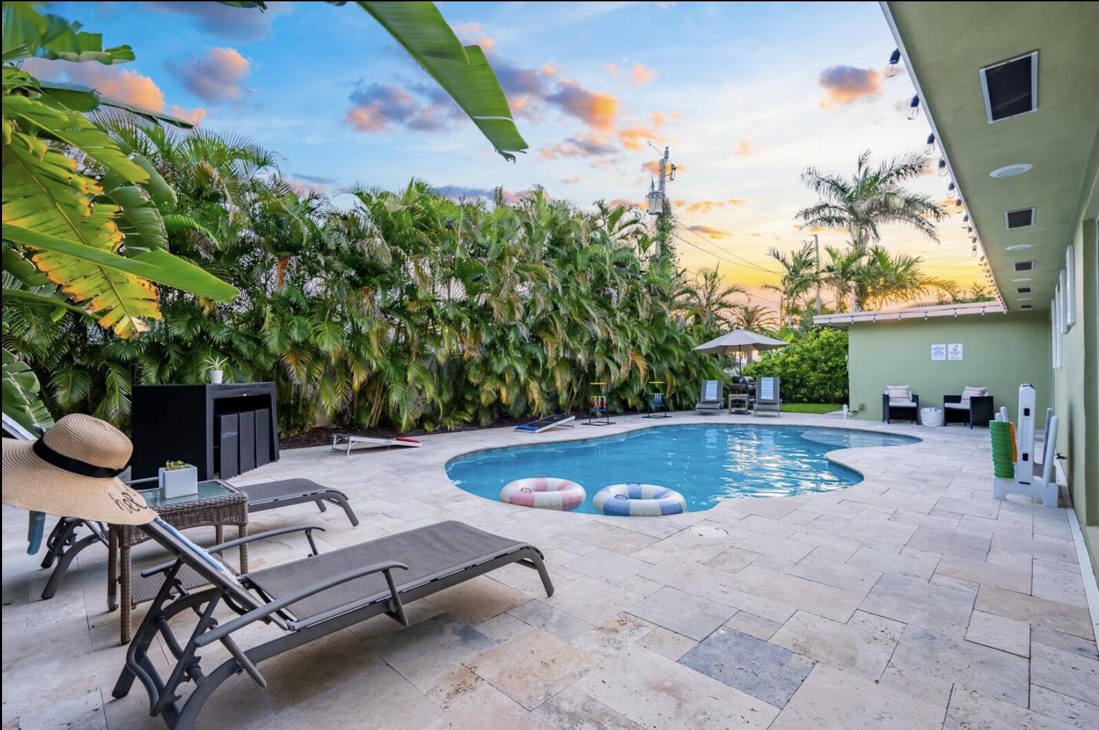 YACHT HARBOR MANOR - Residential Lease