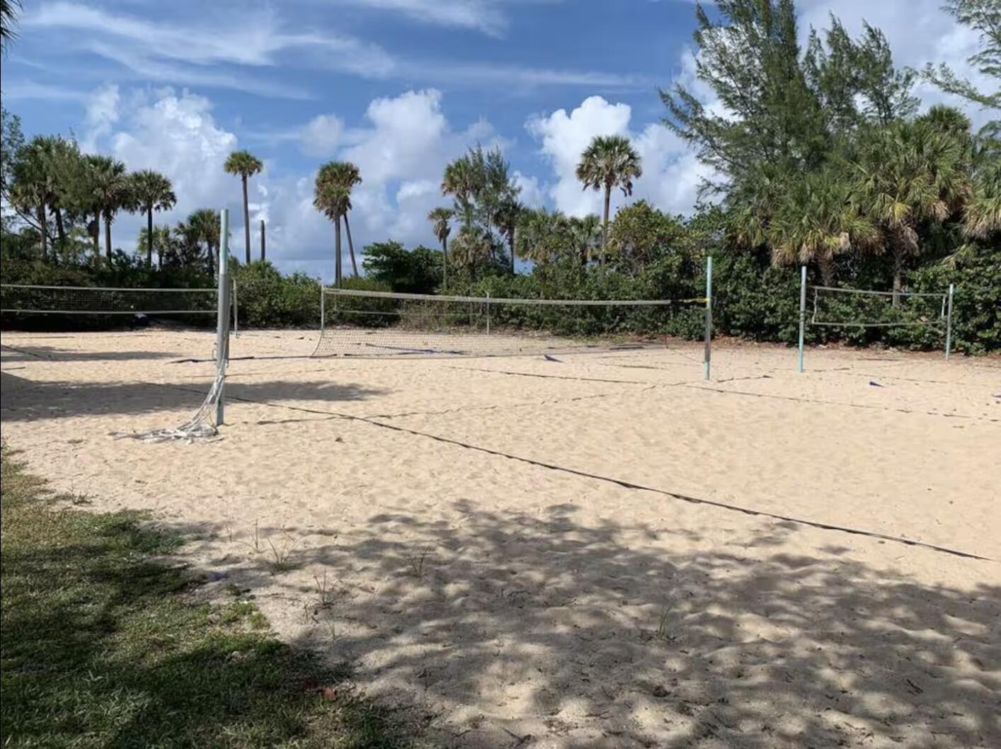 YACHT HARBOR MANOR - Residential Lease