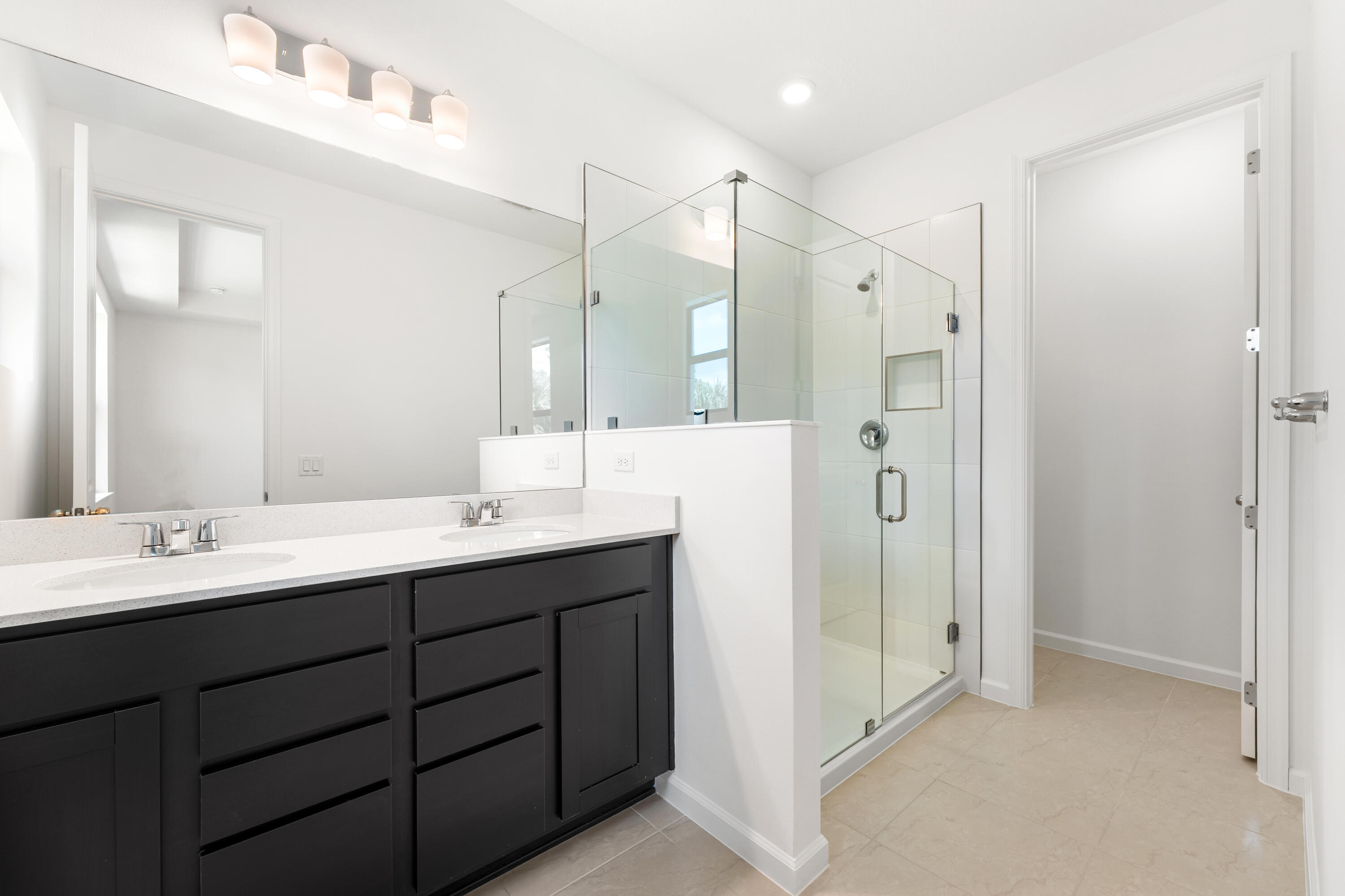 4315 Efendi Drive