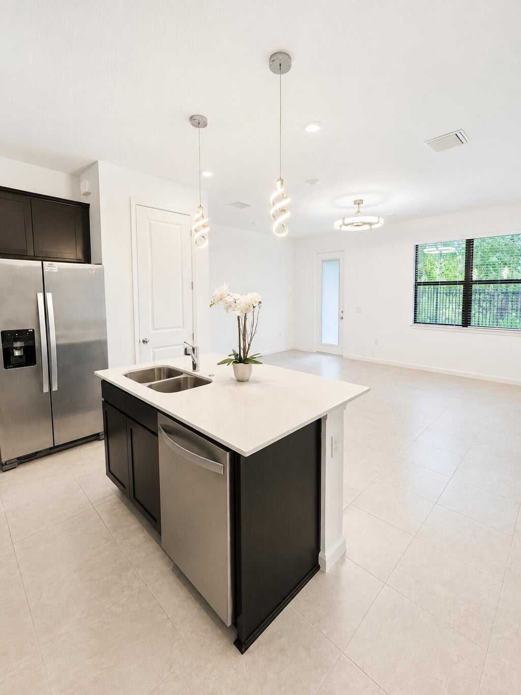 Photo of 4315 Efendi Drive, Lantana, FL 33462 (MLS # B26016909)