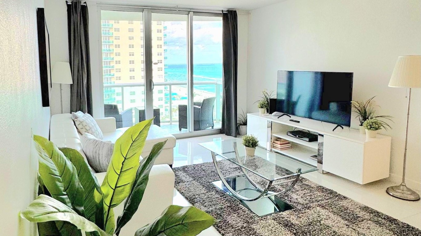 3901 S Ocean Drive 10D