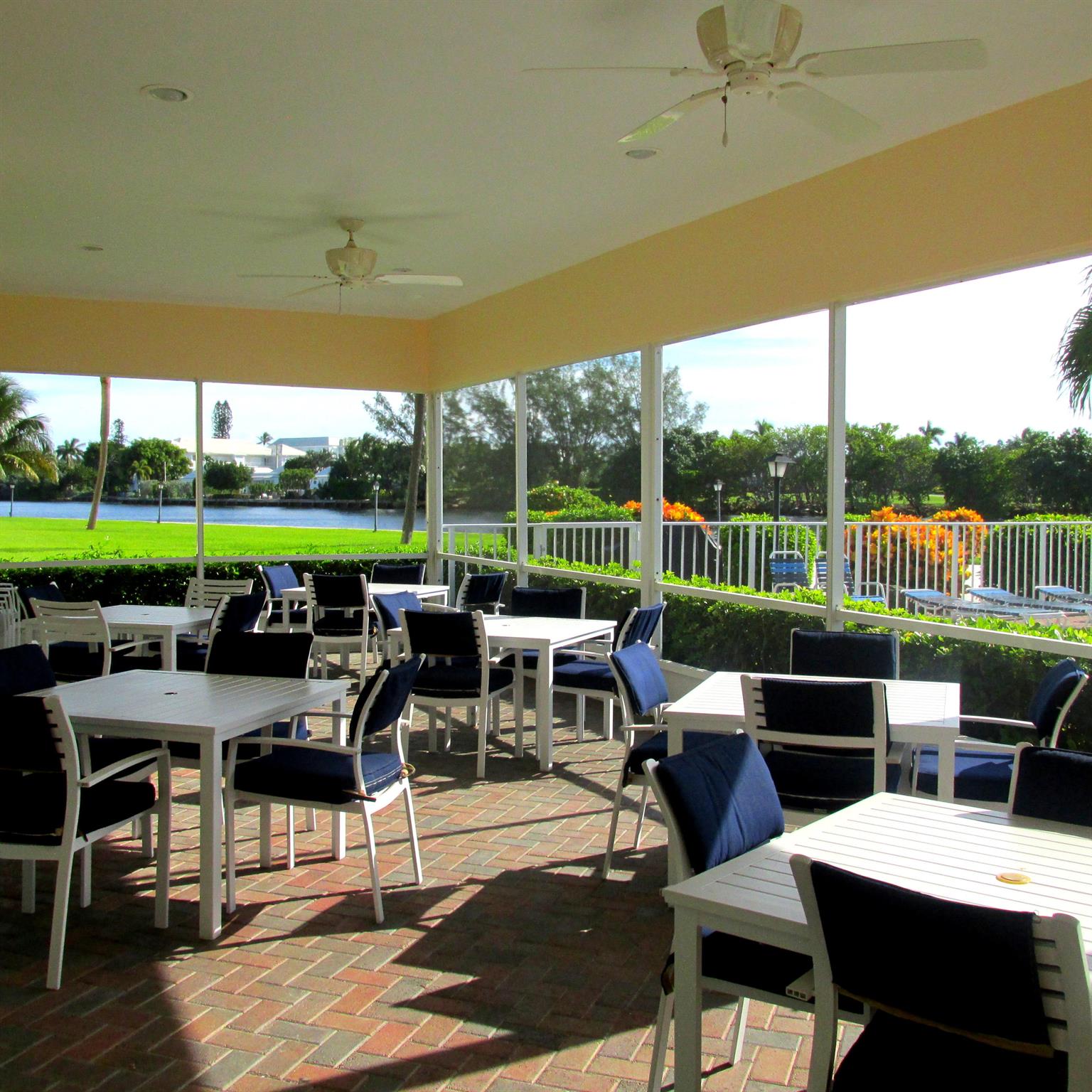 COLONIAL CLUB CONDO SEC 1 - Residential