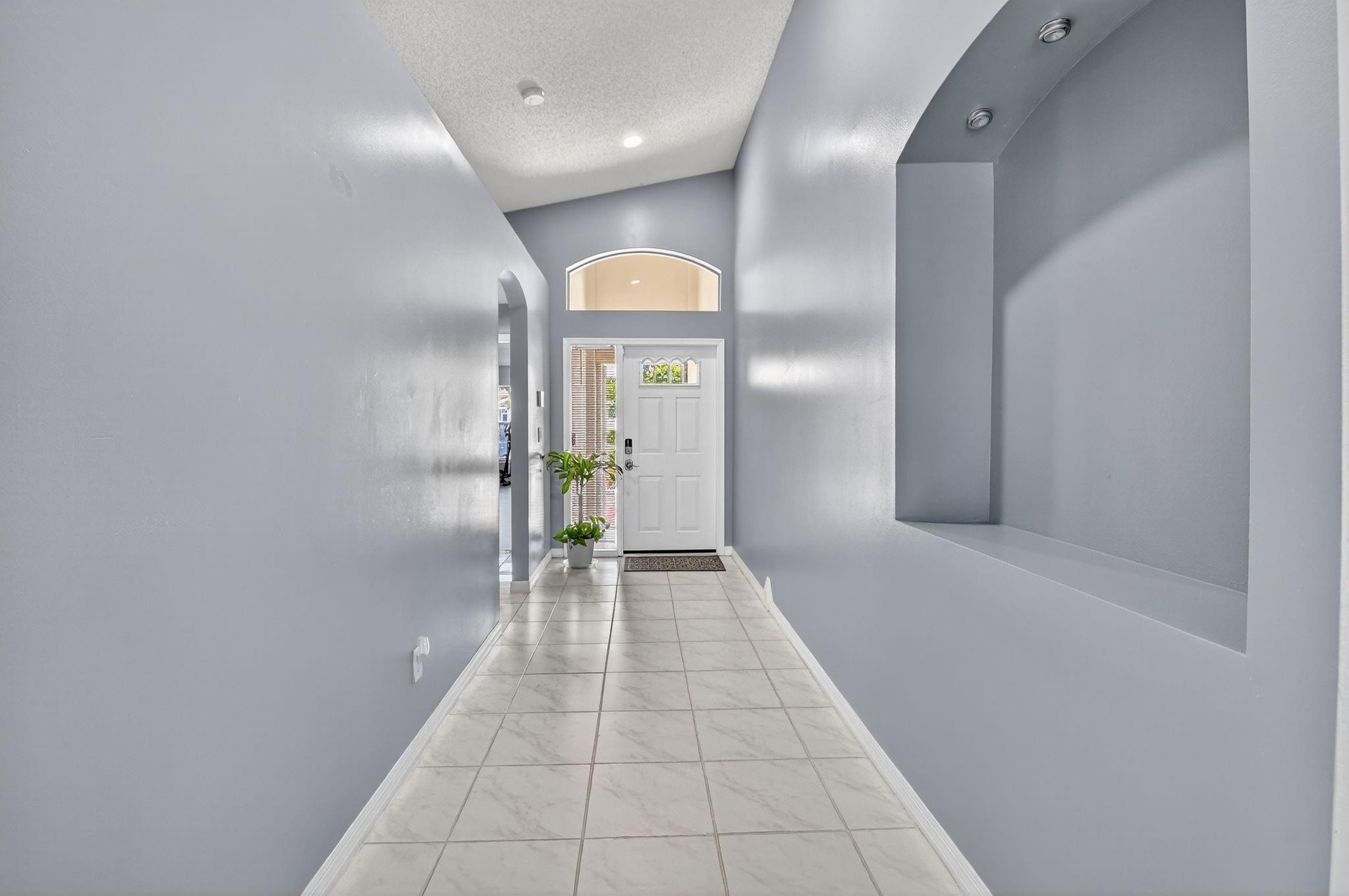 4102 Manor Forest Trail