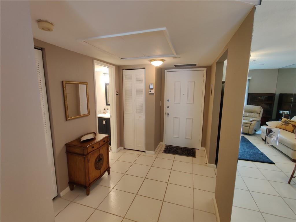 Barcelona Condo North Bld - Residential Lease