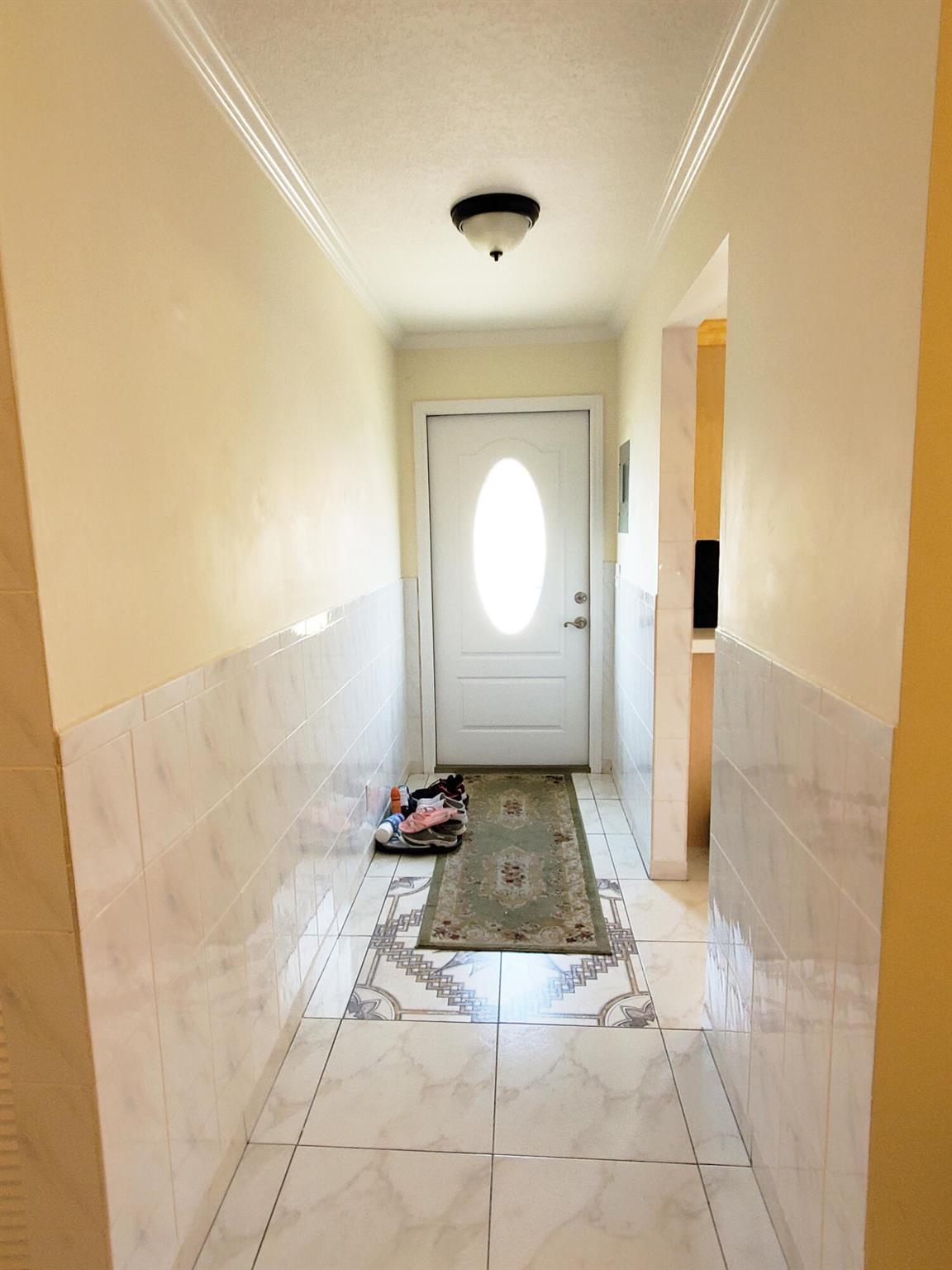 708 Laconia Circle 708