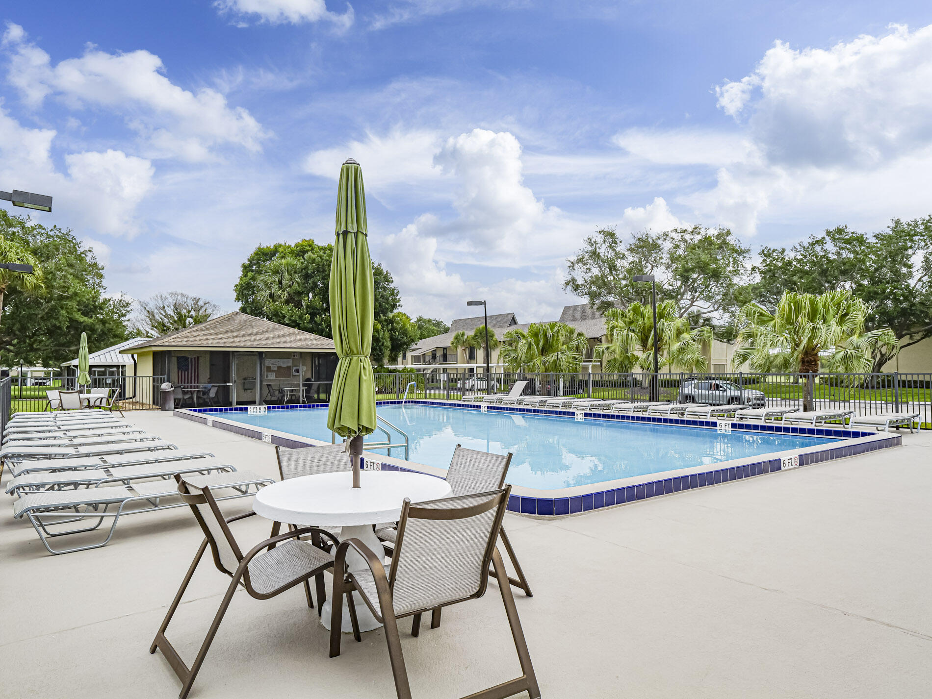 VISTA PLANTATION PHASE I & II - Residential