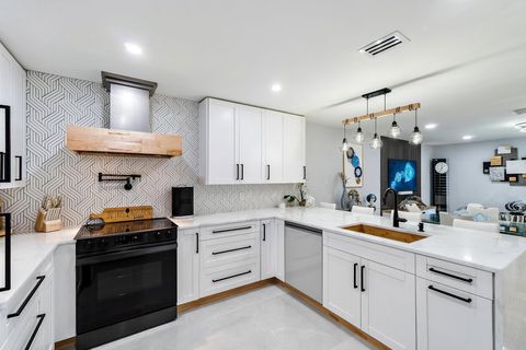 Tiny photo for 109 Bent Arrow Drive #C, Jupiter, FL 33458 (MLS # B26036786)