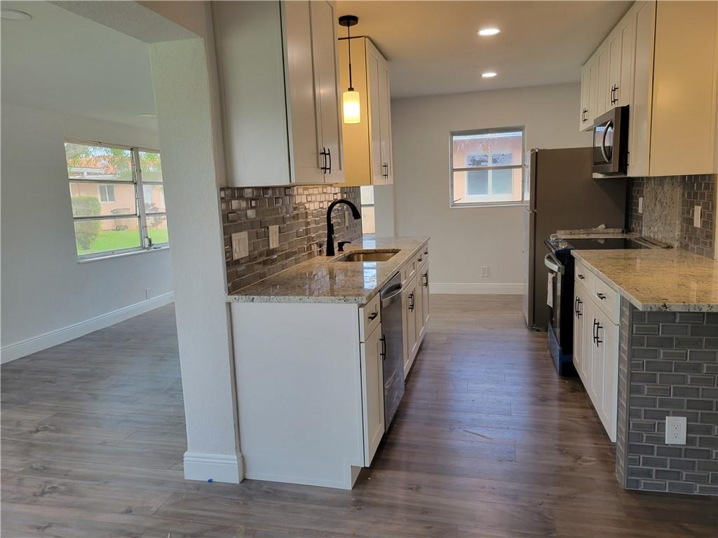 Crystal Lake Villas 64-20 - Residential