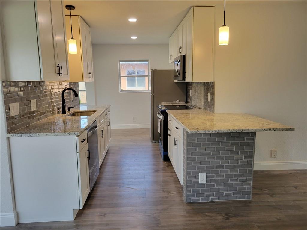 Crystal Lake Villas 64-20 - Residential
