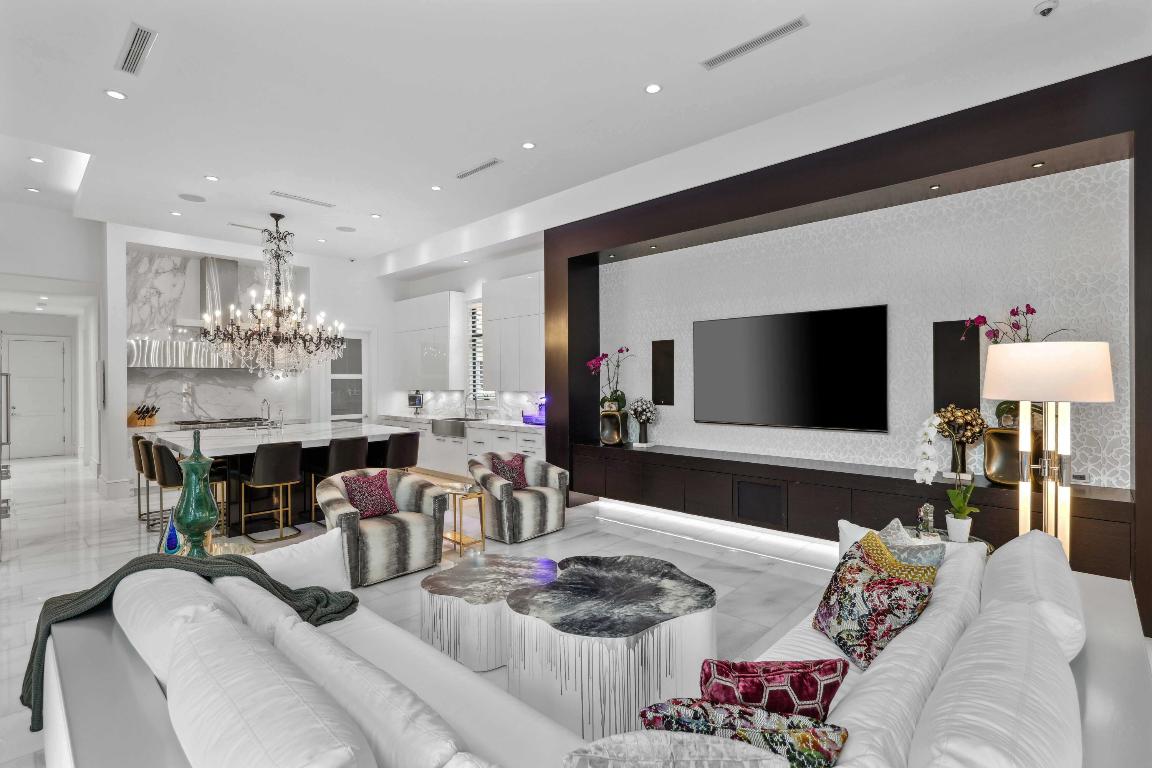 Mizner Country Club - Del Prado - Residential