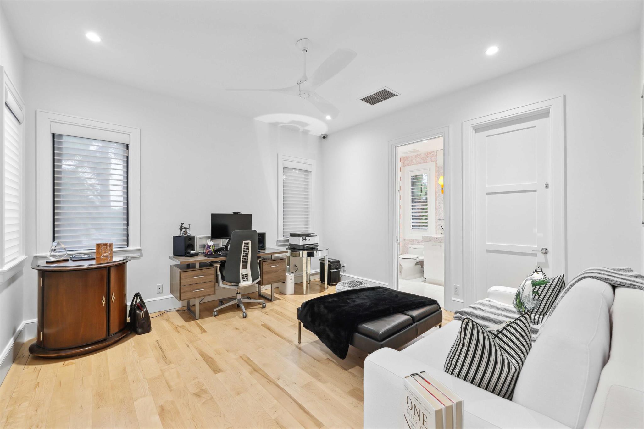 Mizner Country Club - Del - Residential