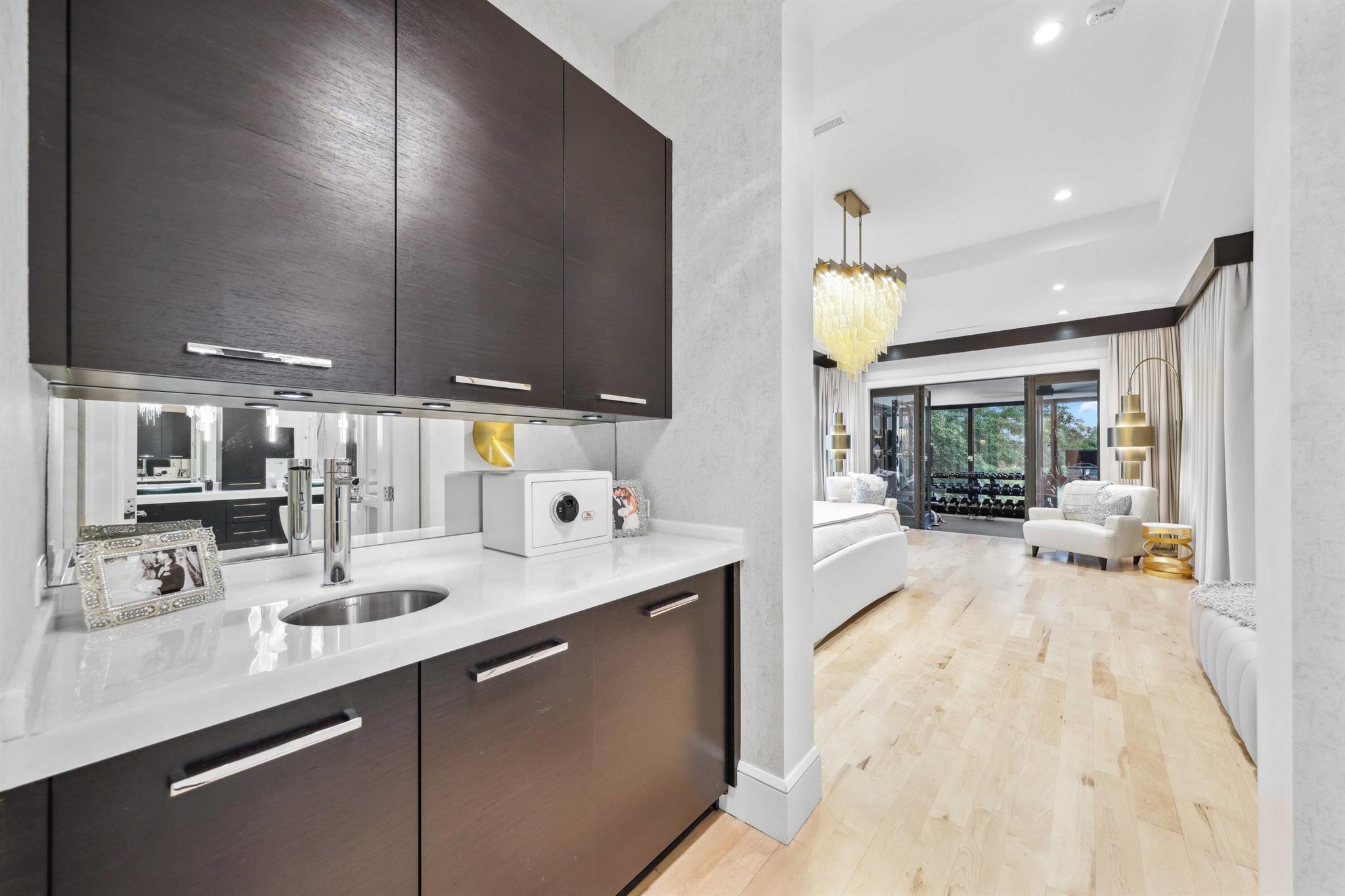 Mizner Country Club - Del - Residential