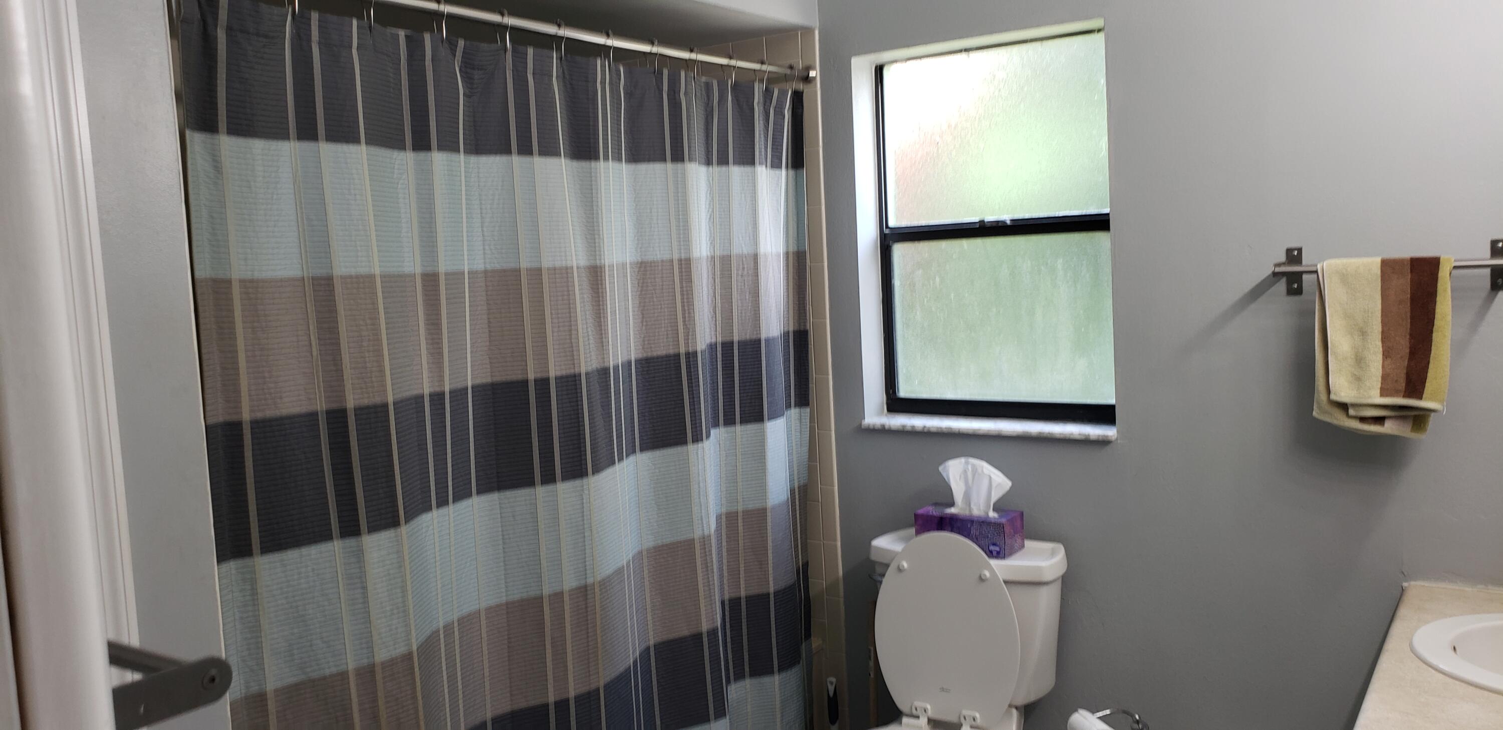 ROYAL PINES EST - Residential