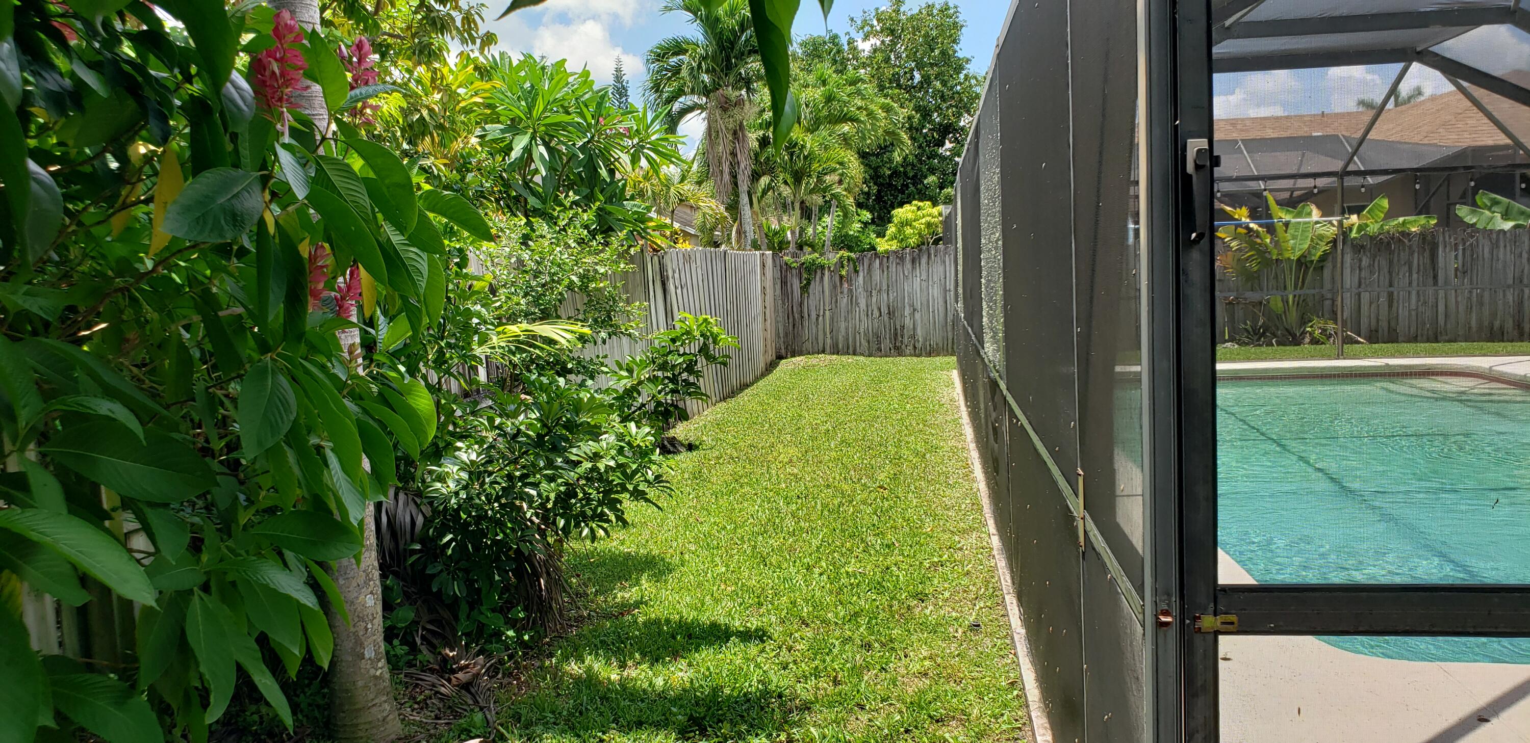 ROYAL PINES EST - Residential