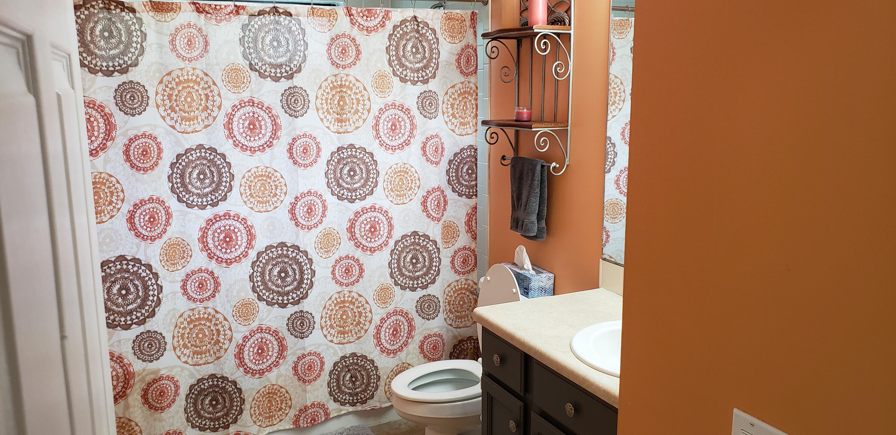 ROYAL PINES EST - Residential