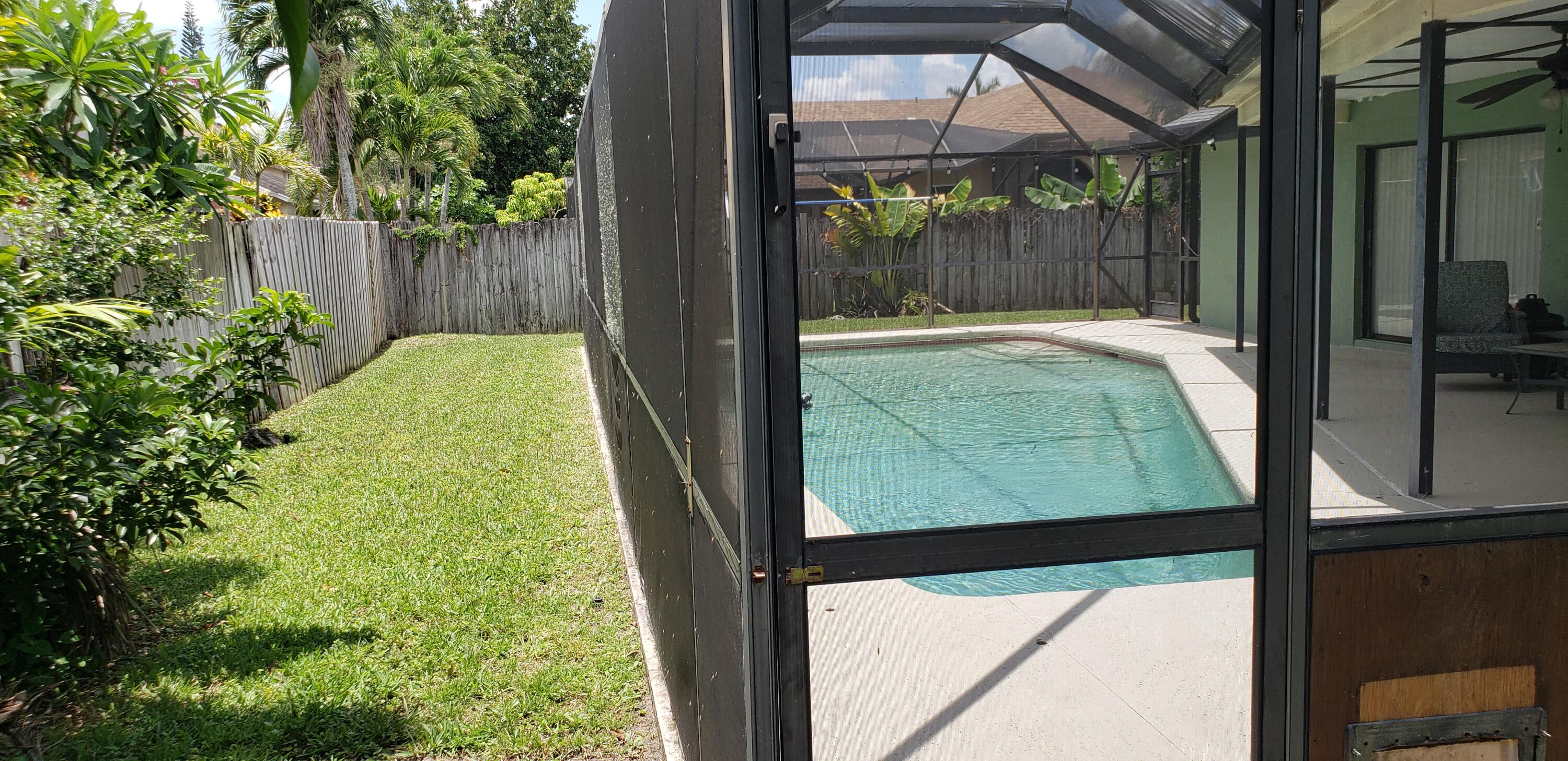 ROYAL PINES EST - Residential