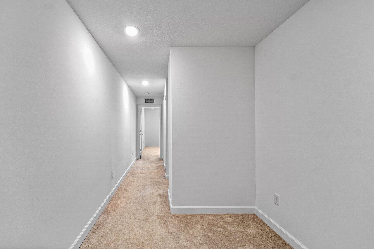 6001 Woods Edge Circle, Riviera Beach, FL, 33410/$425,000 3 6001 Woods Edge Circle