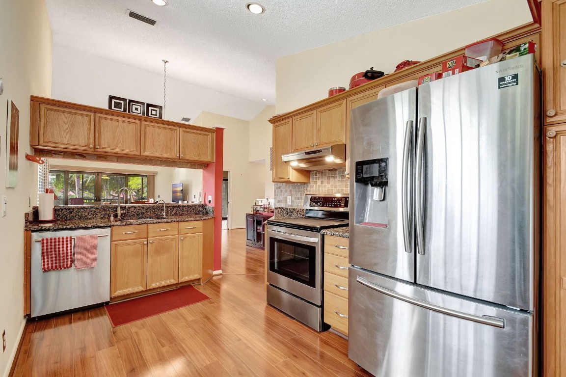 Lexington Club - Residential