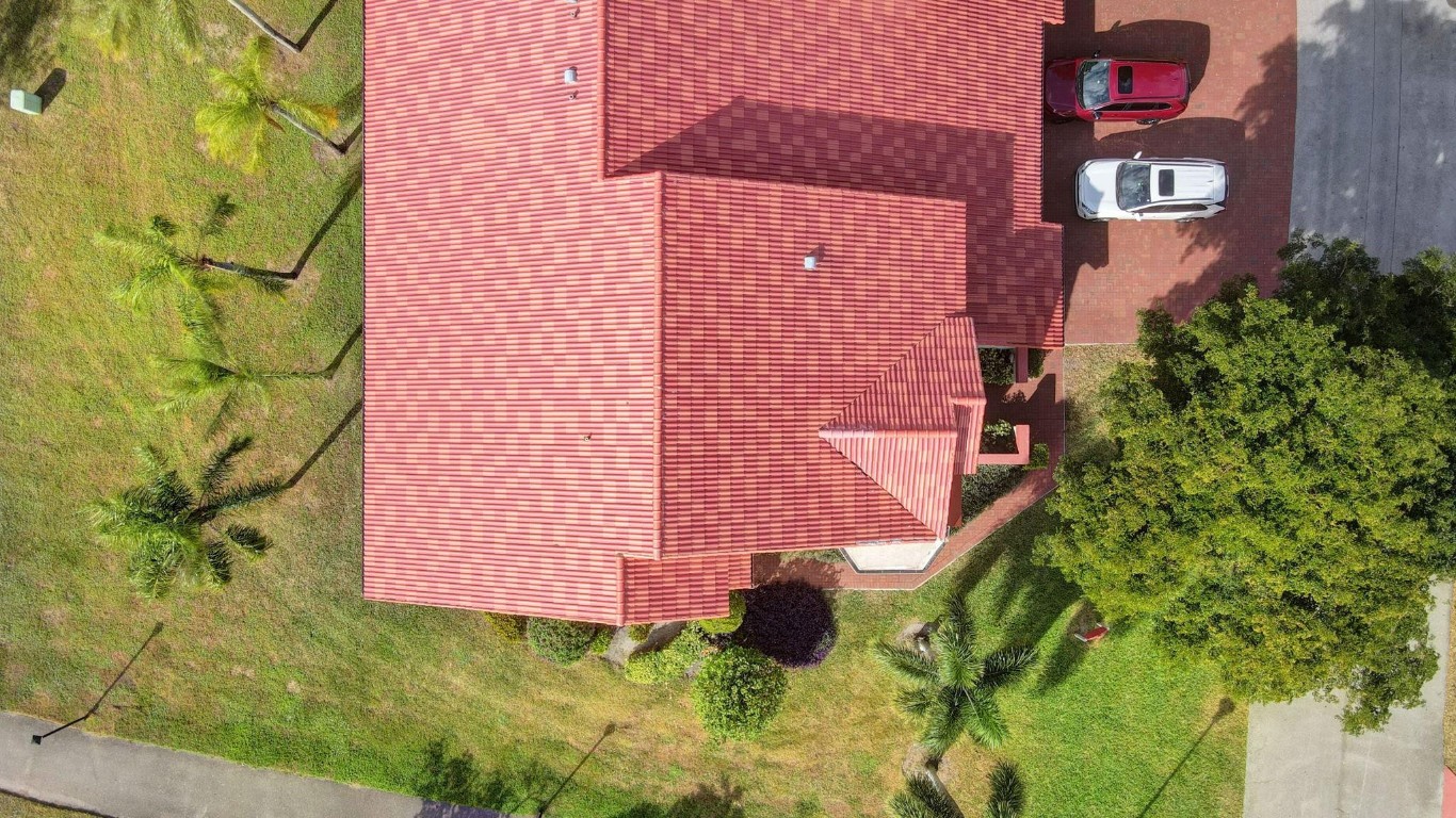 Lexington Club - Residential