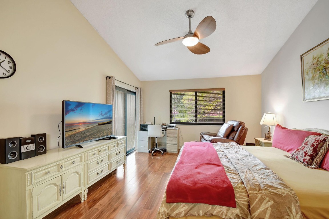 Lexington Club - Residential