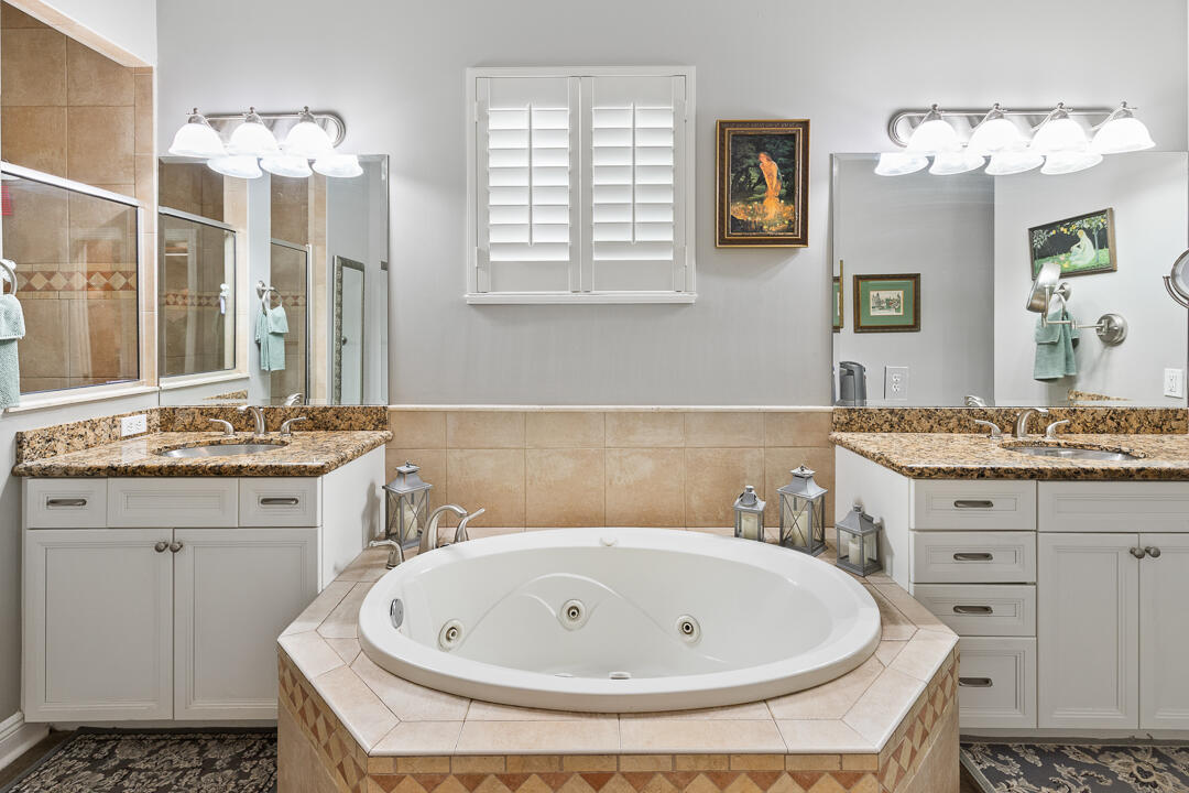 HAMILTON PLACE - Residential