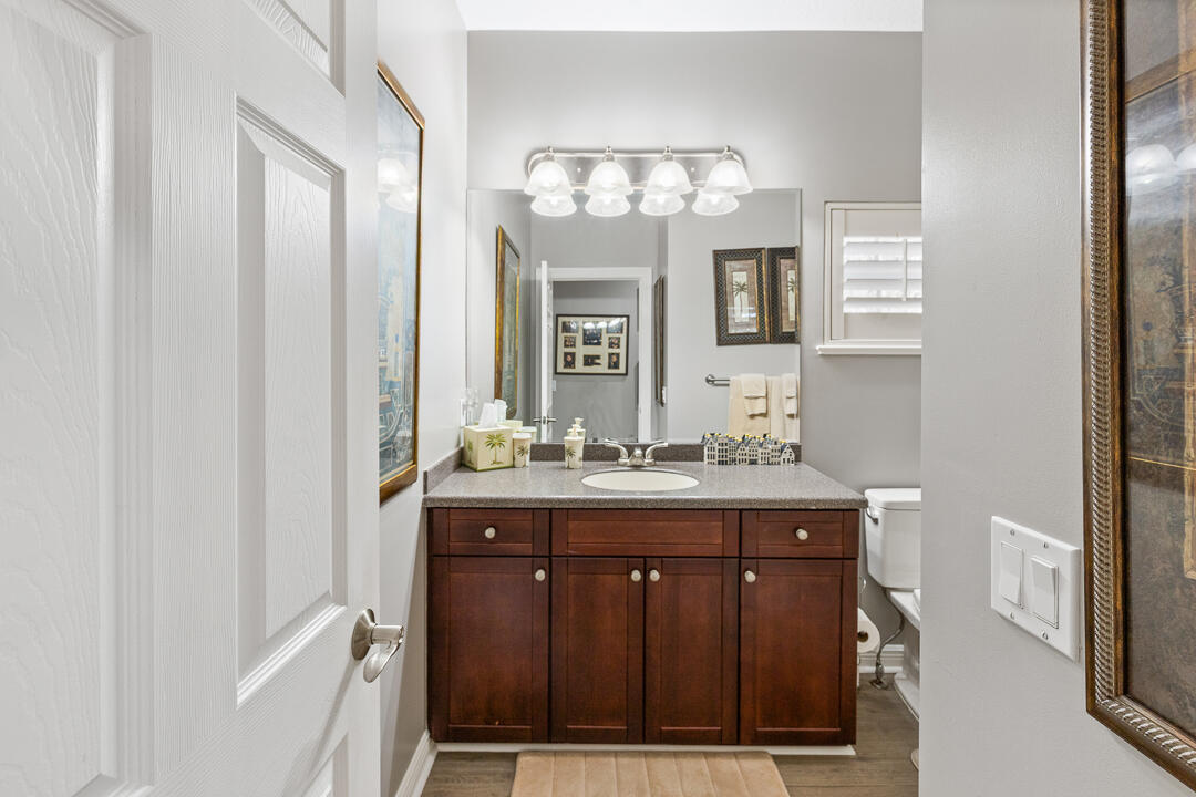 HAMILTON PLACE - Residential