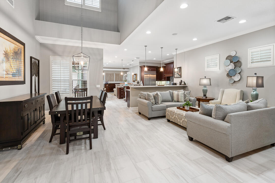 HAMILTON PLACE - Residential