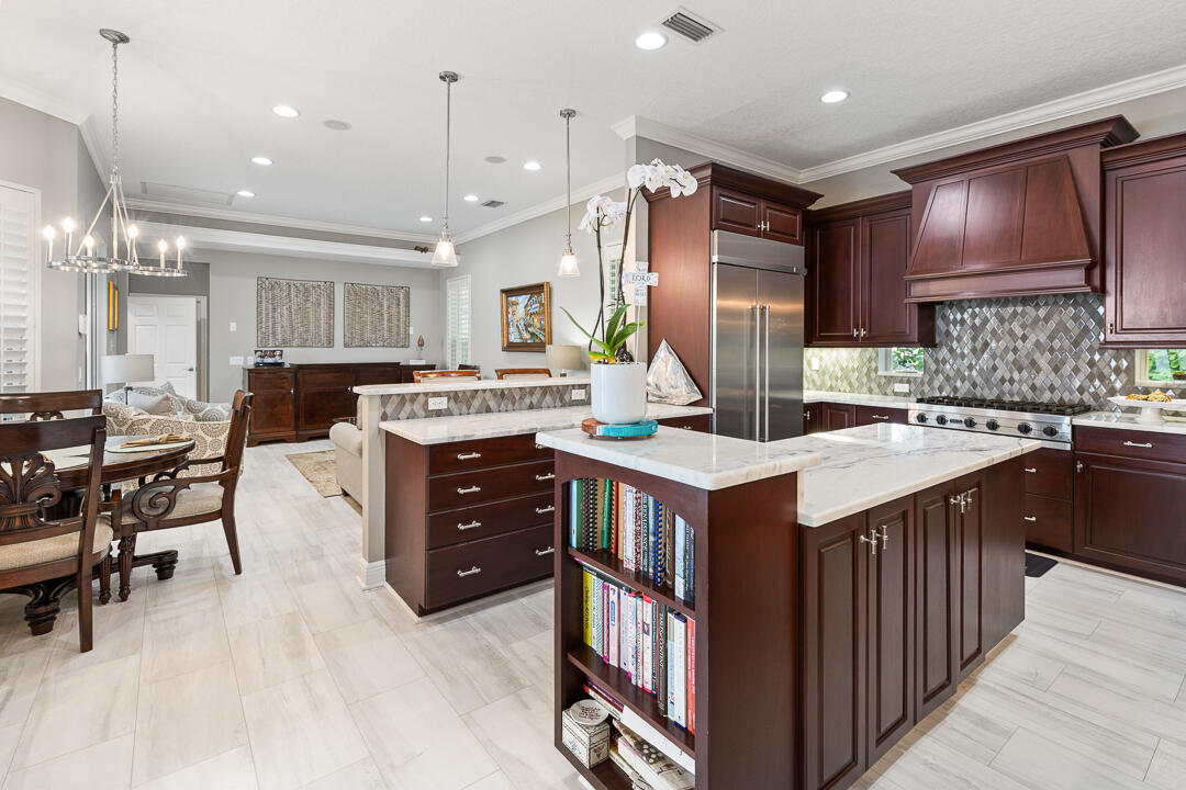 HAMILTON PLACE - Residential