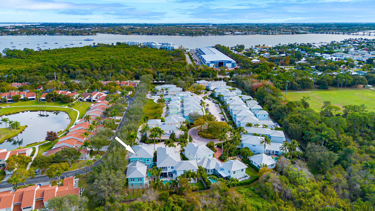 HAMILTON PLACE - Residential