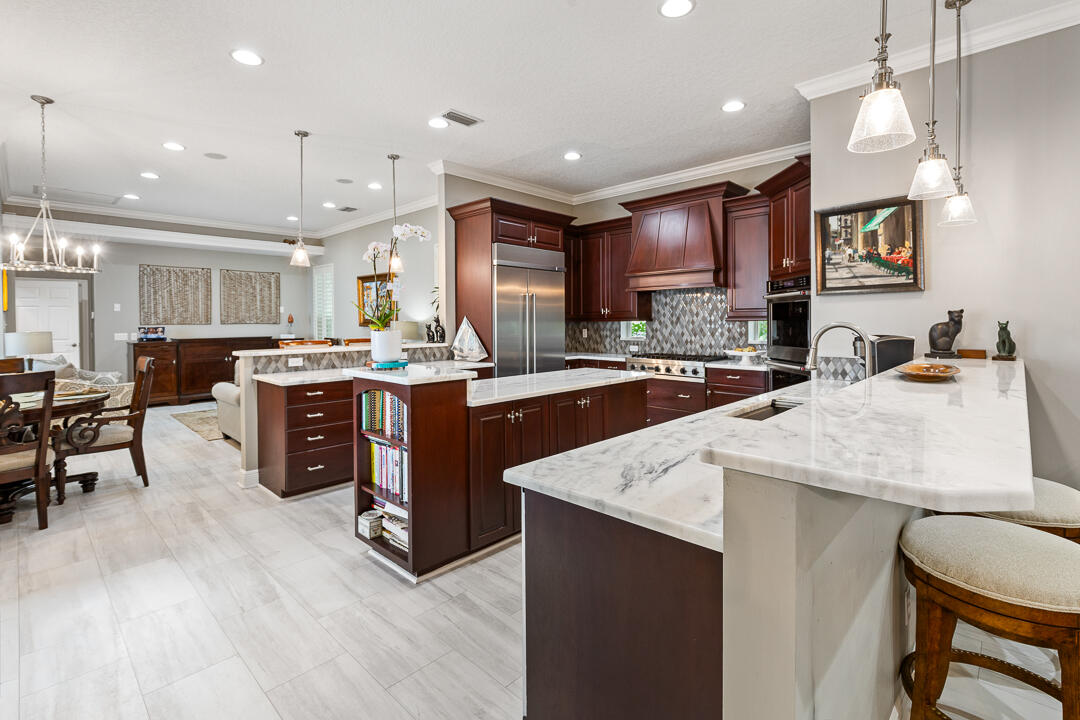 HAMILTON PLACE - Residential