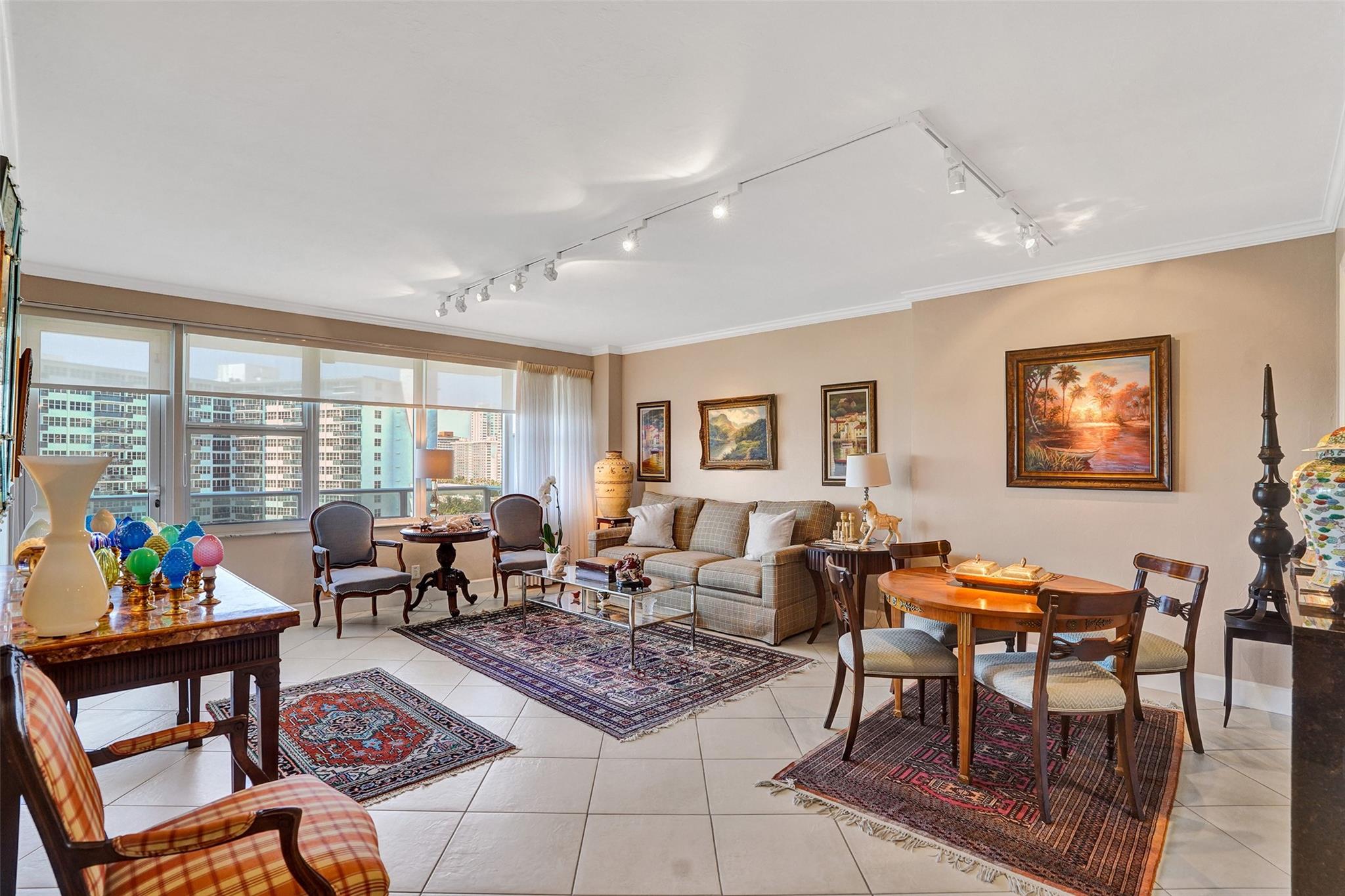 3333 NE 34th St 1106