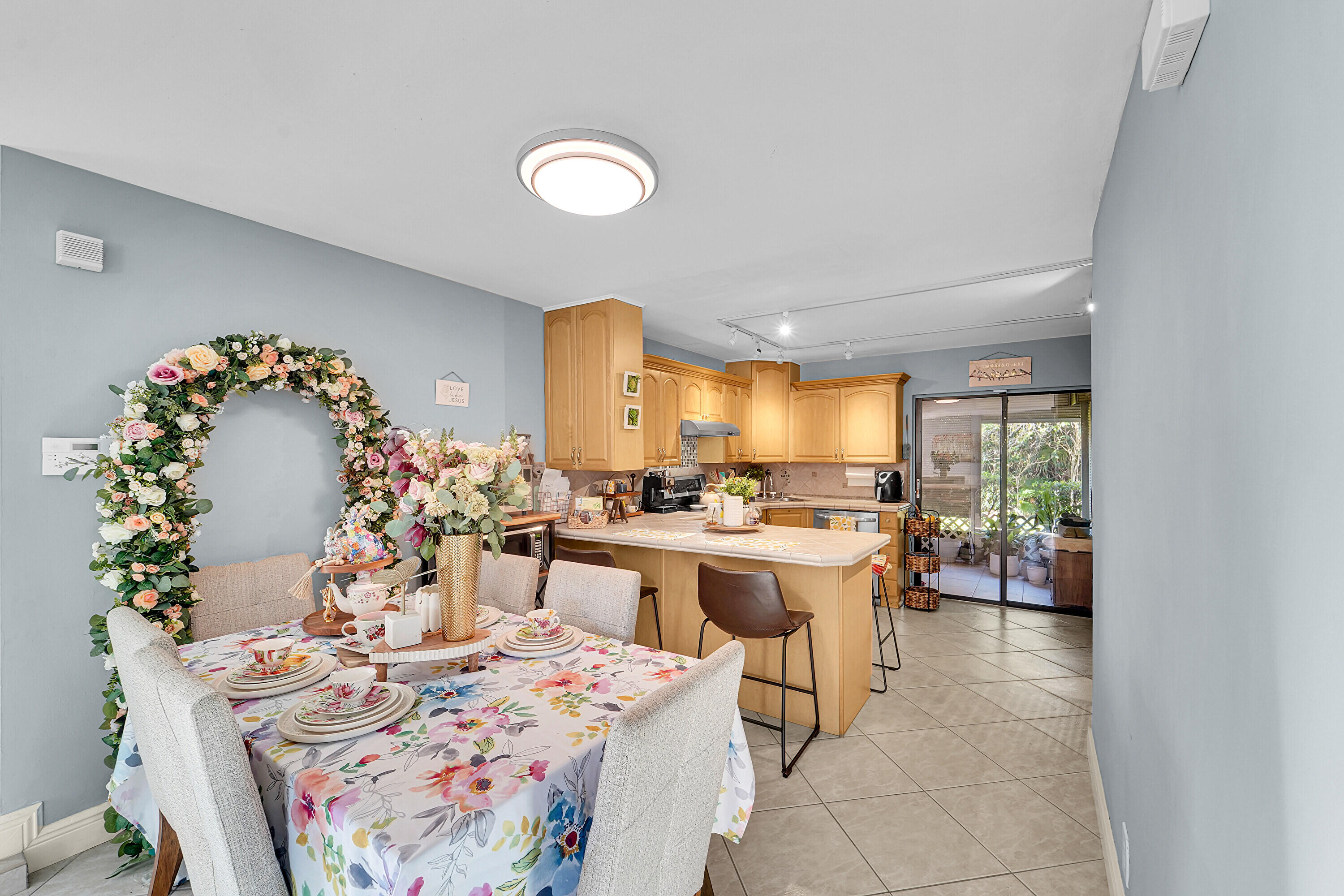 WIMBLEDON AT JACARANDA CONDO - Residential Lease