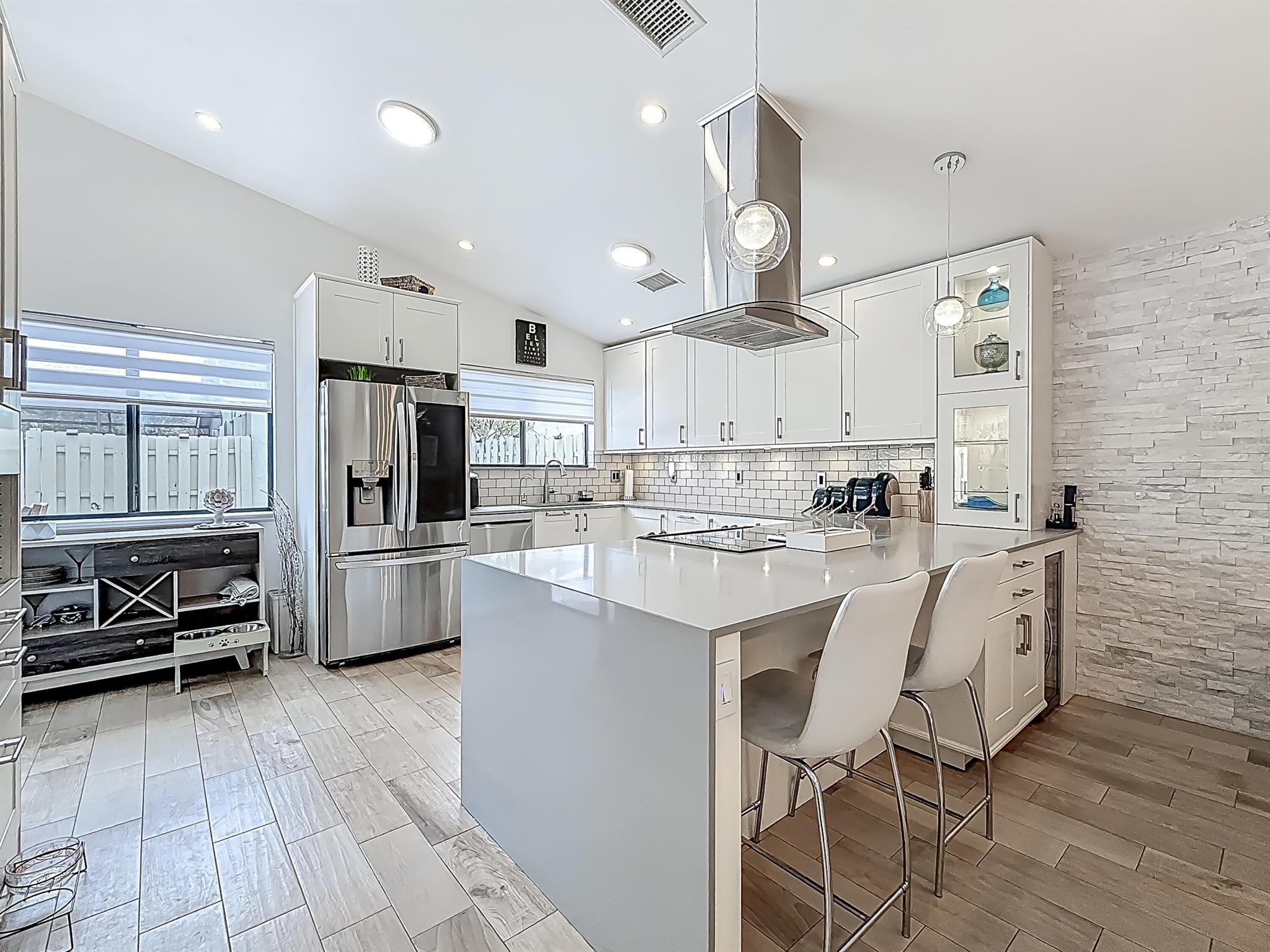 1215 NW 19th Terrace